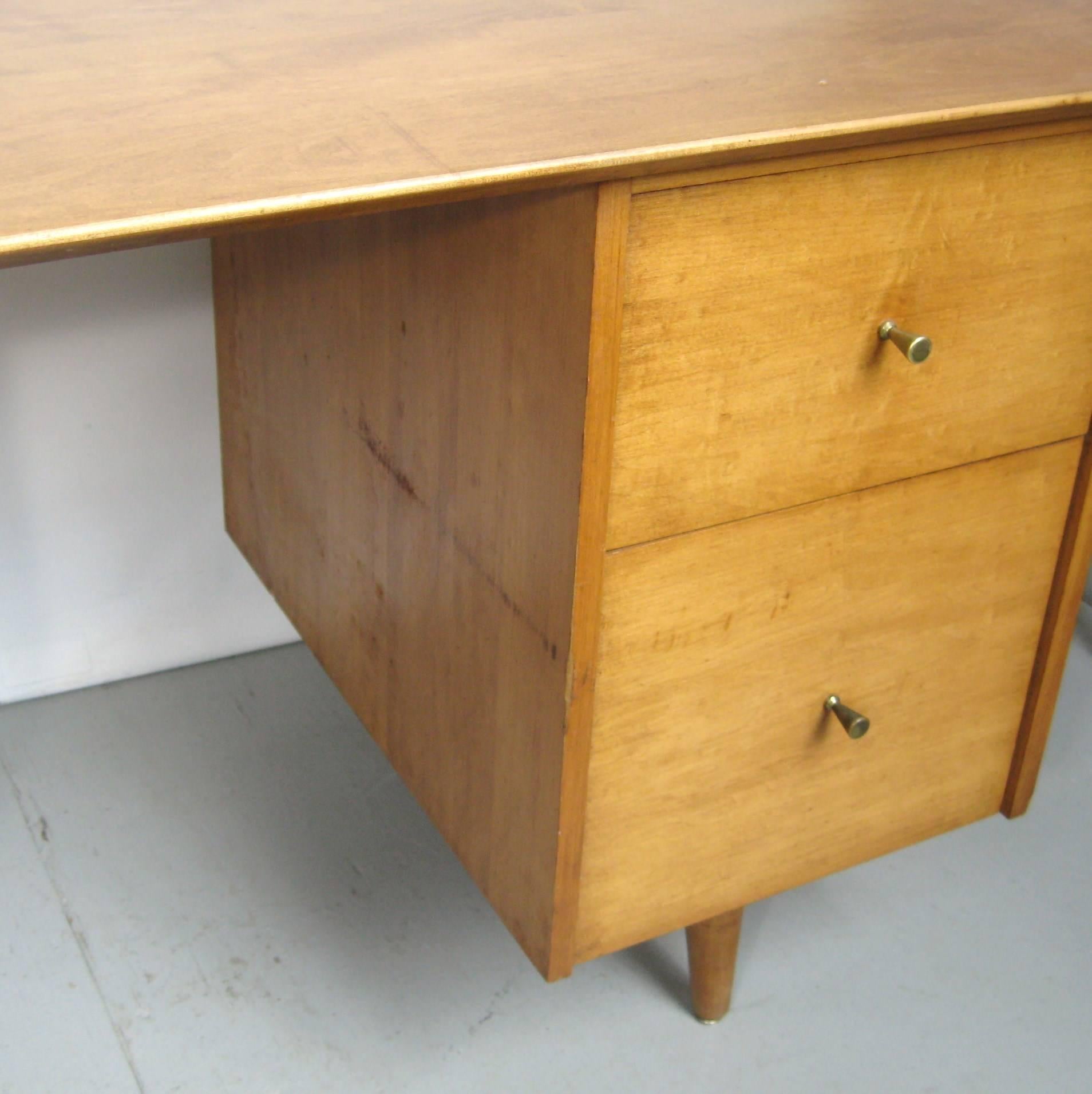 Maple Paul McCobb Double Pedestal Desk for Planner Group Midcentury