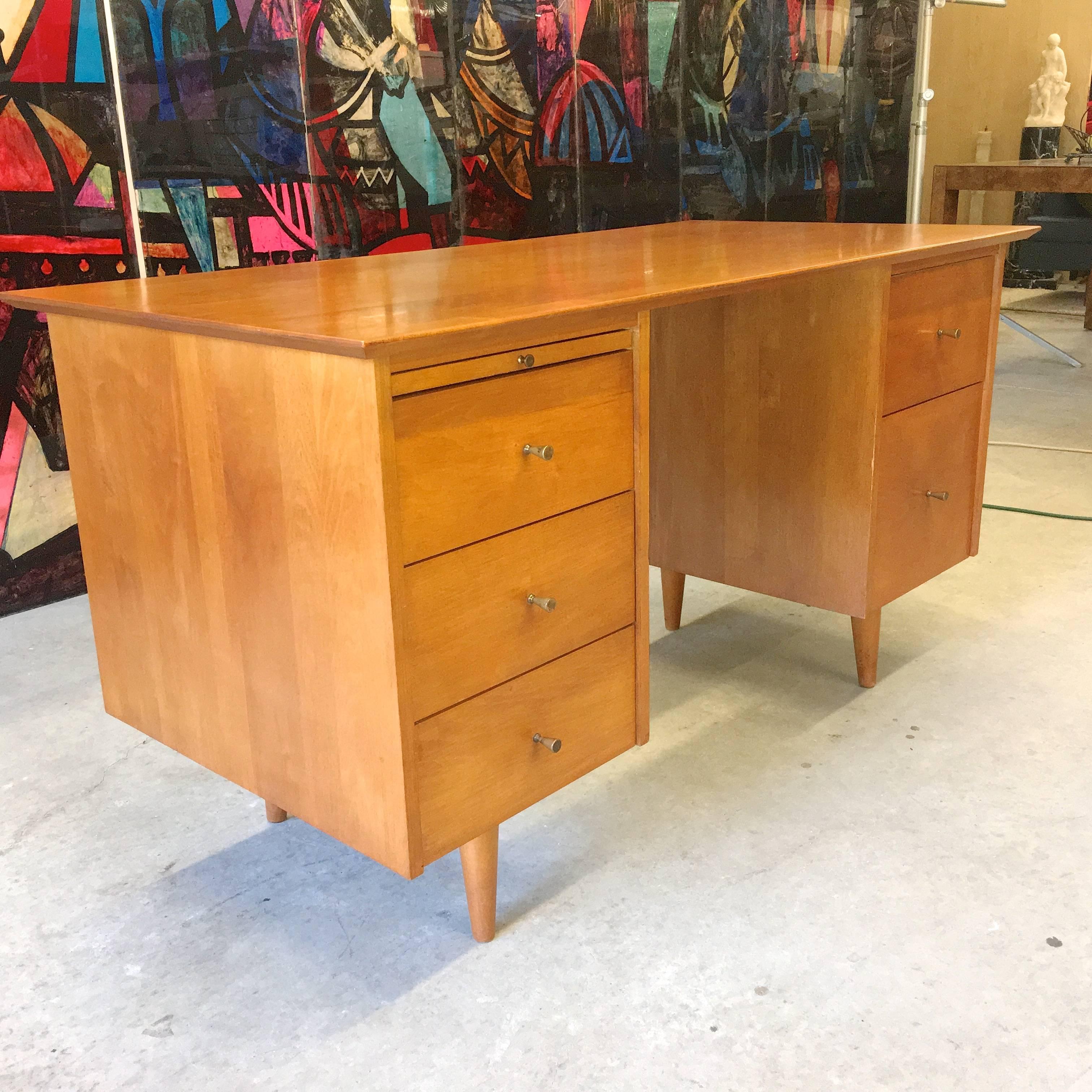 Mid-20th Century Paul McCobb Double Pedestal Desk from the Planner Group