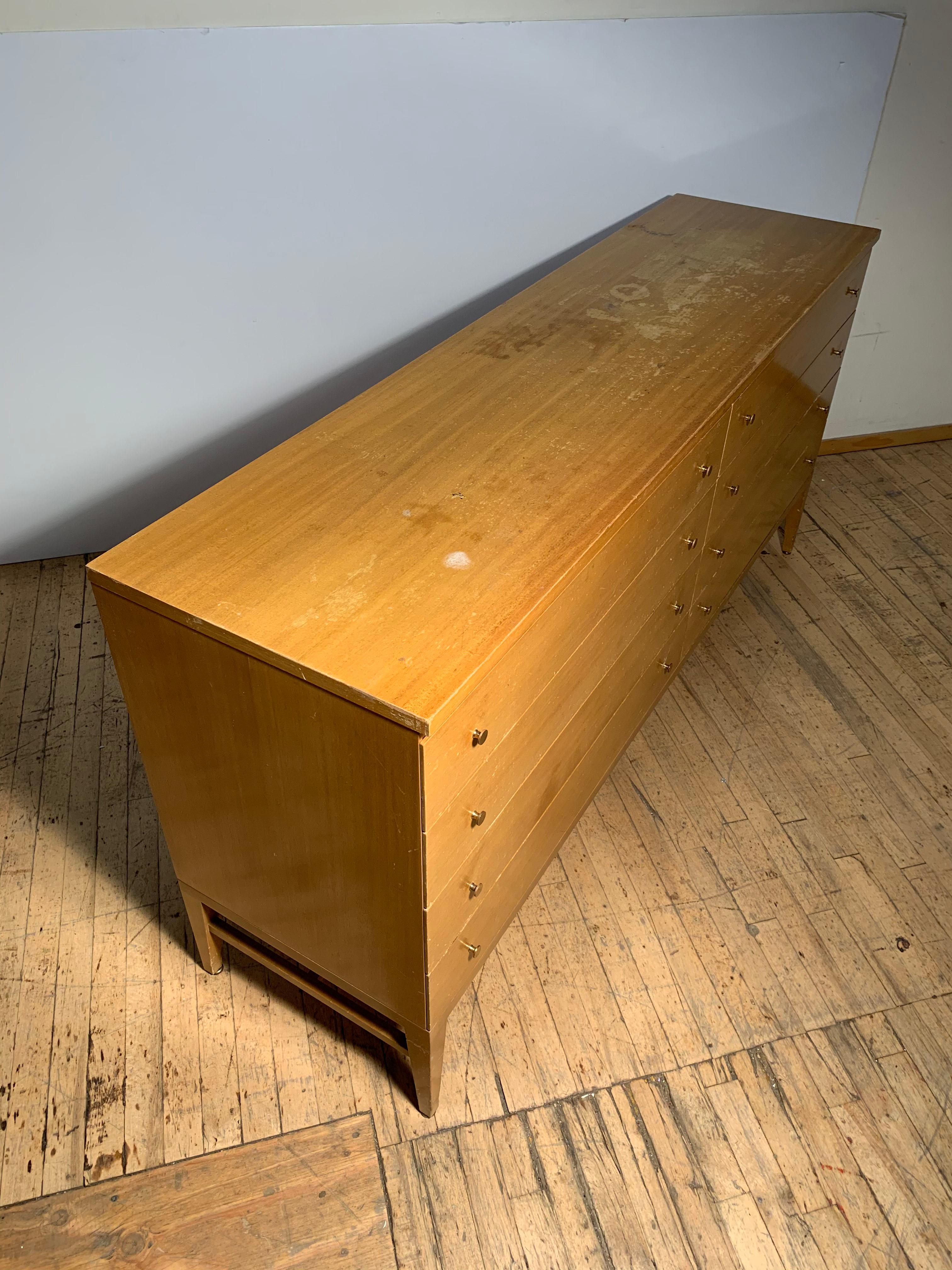 Kommode oder Sideboard von Paul Mccobb für Calvin The Irwin Kollektion (Holz) im Angebot