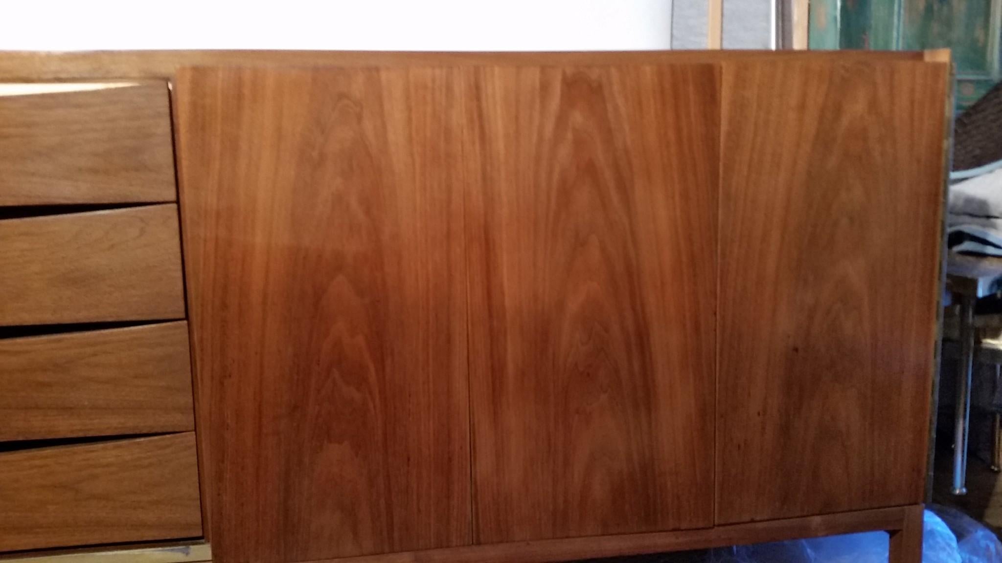 Comò a otto cassetti con piano in marmo di Paul McCobb per Calvin Furniture, anni '50 in vendita 2