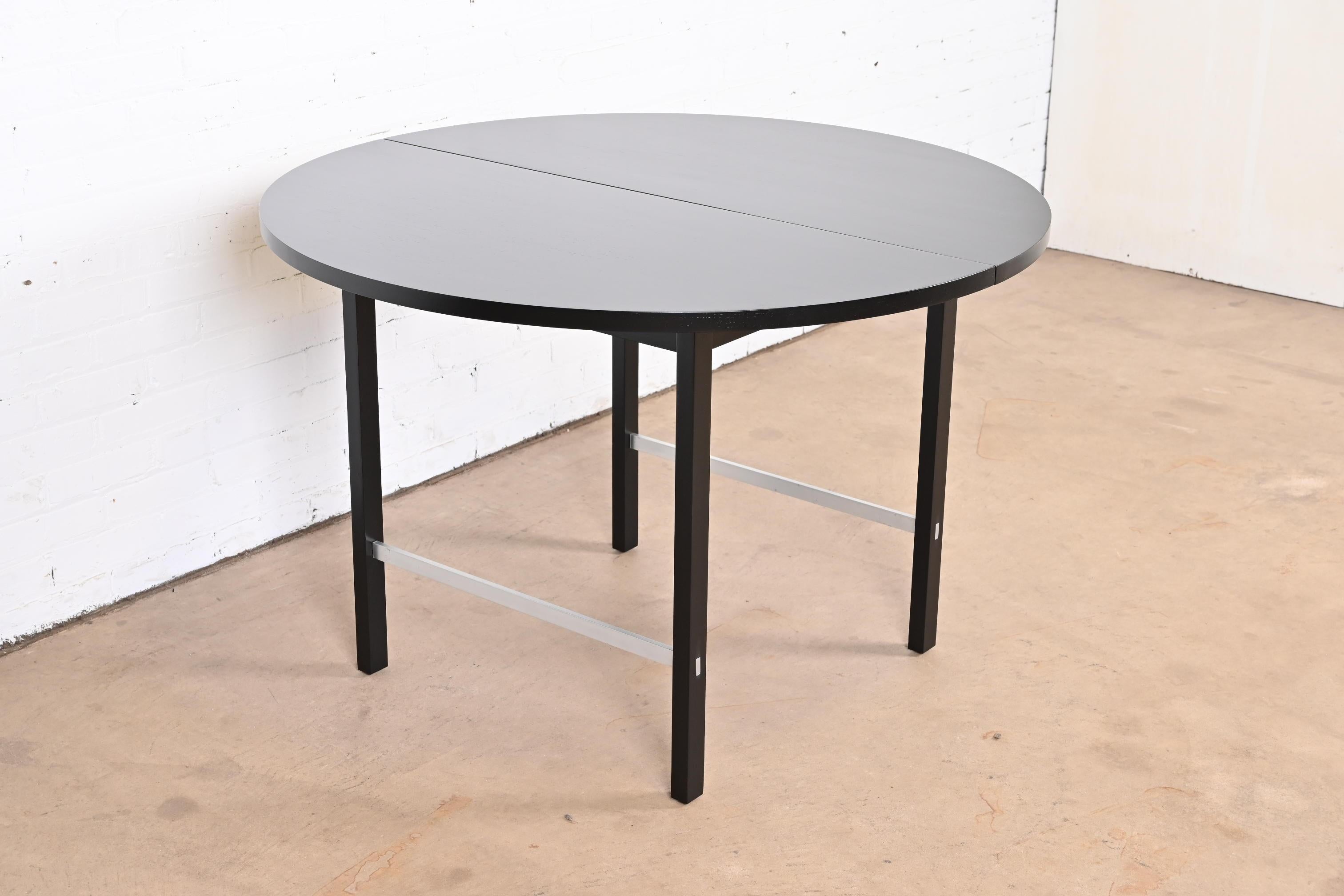 Paul McCobb for Calvin Black Lacquered Extension Dining Table, Newly Refinished For Sale 4