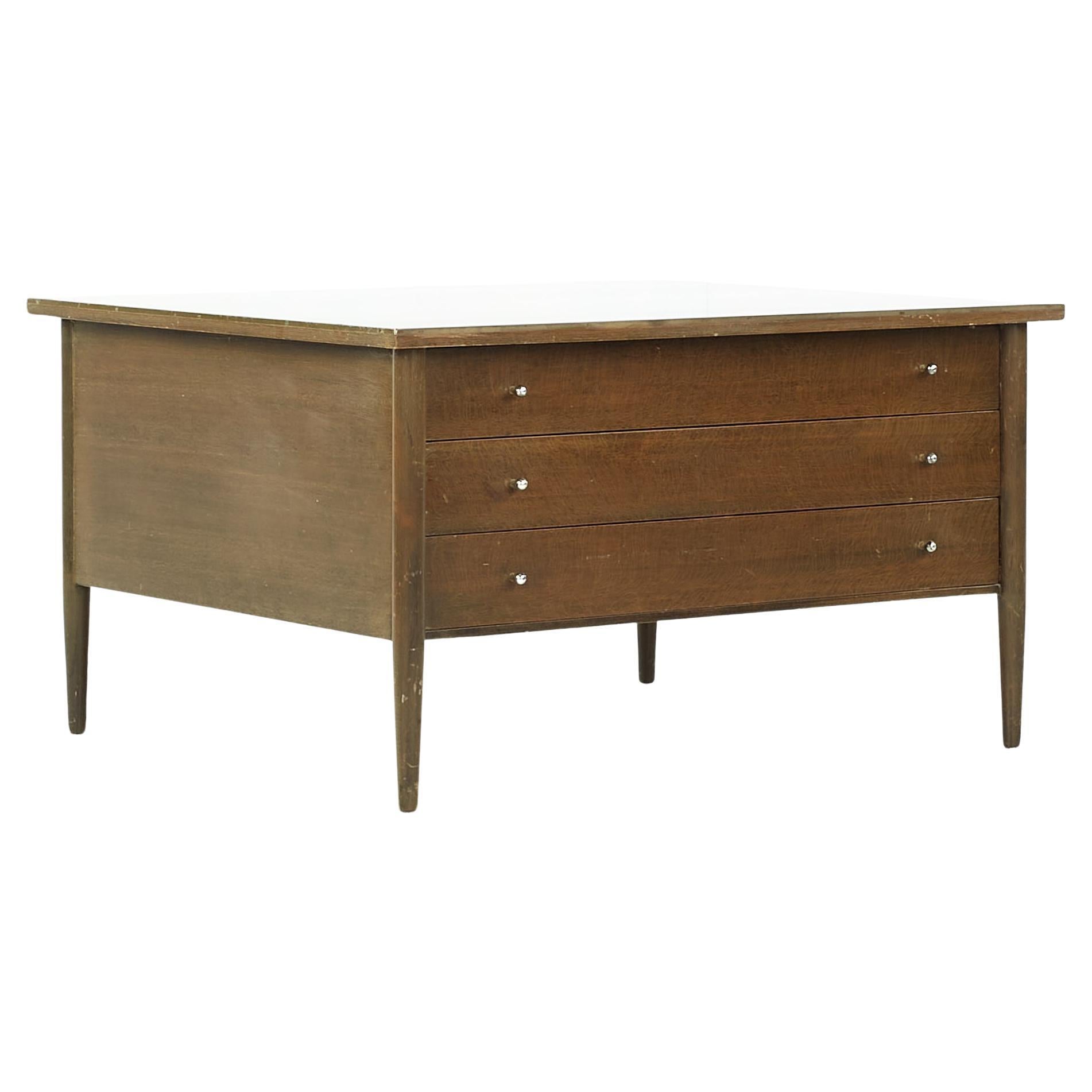 Paul McCobb for Calvin Connoisseur Collection Mid-Century Side Table For Sale