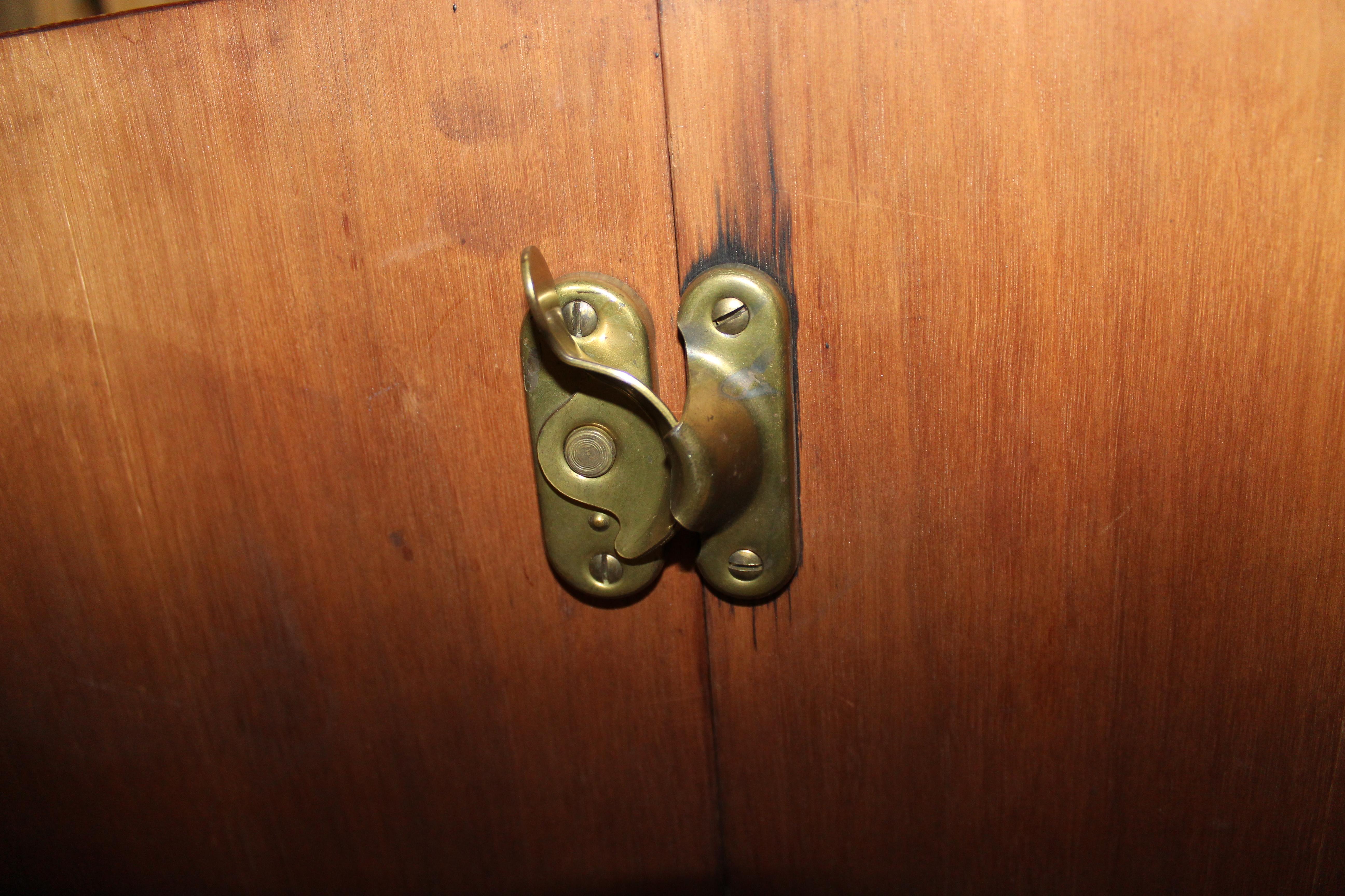 Paul McCobb for Calvin Extendable Walnut Dining Table For Sale 10