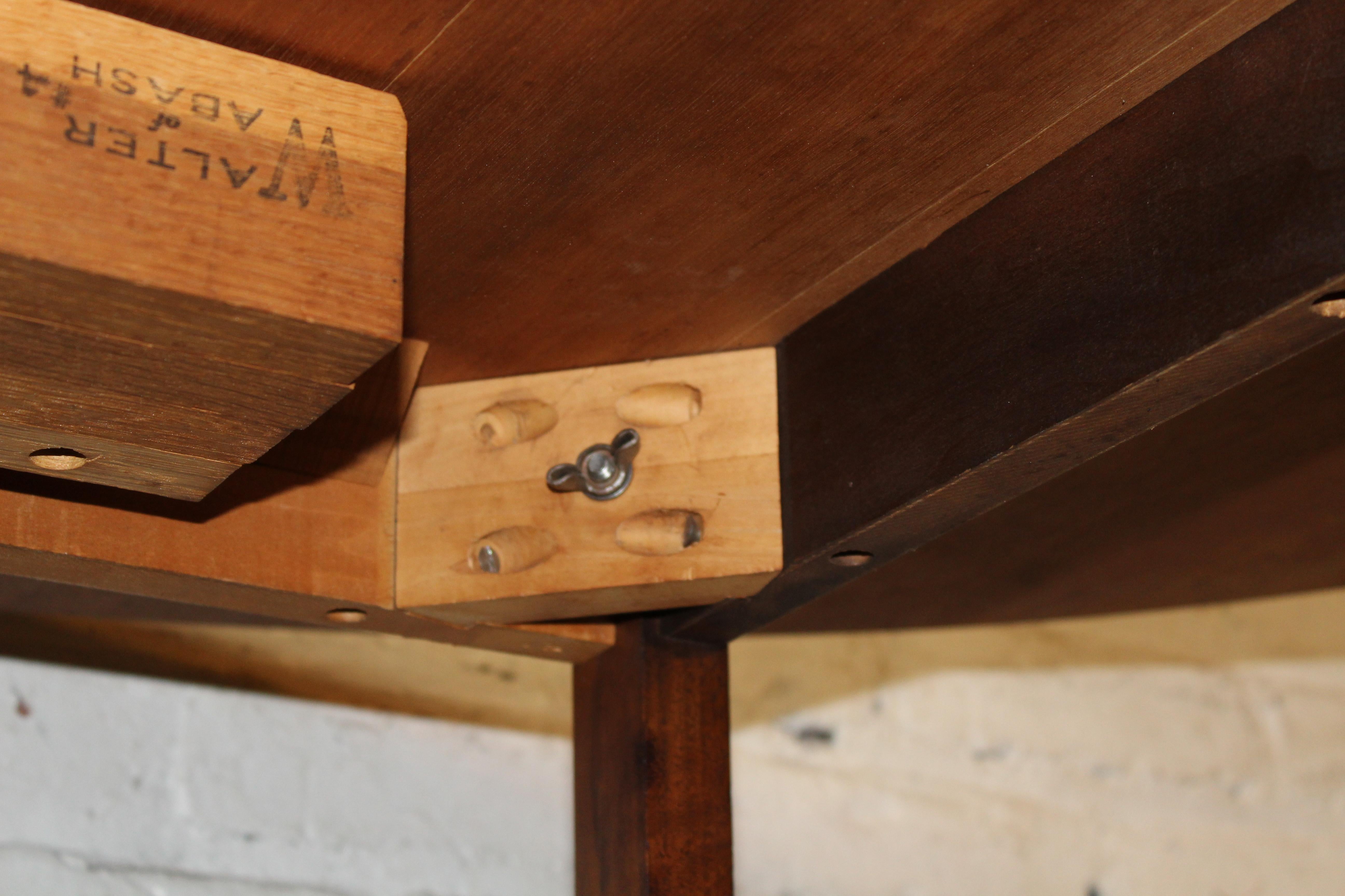 Paul McCobb for Calvin Extendable Walnut Dining Table For Sale 12