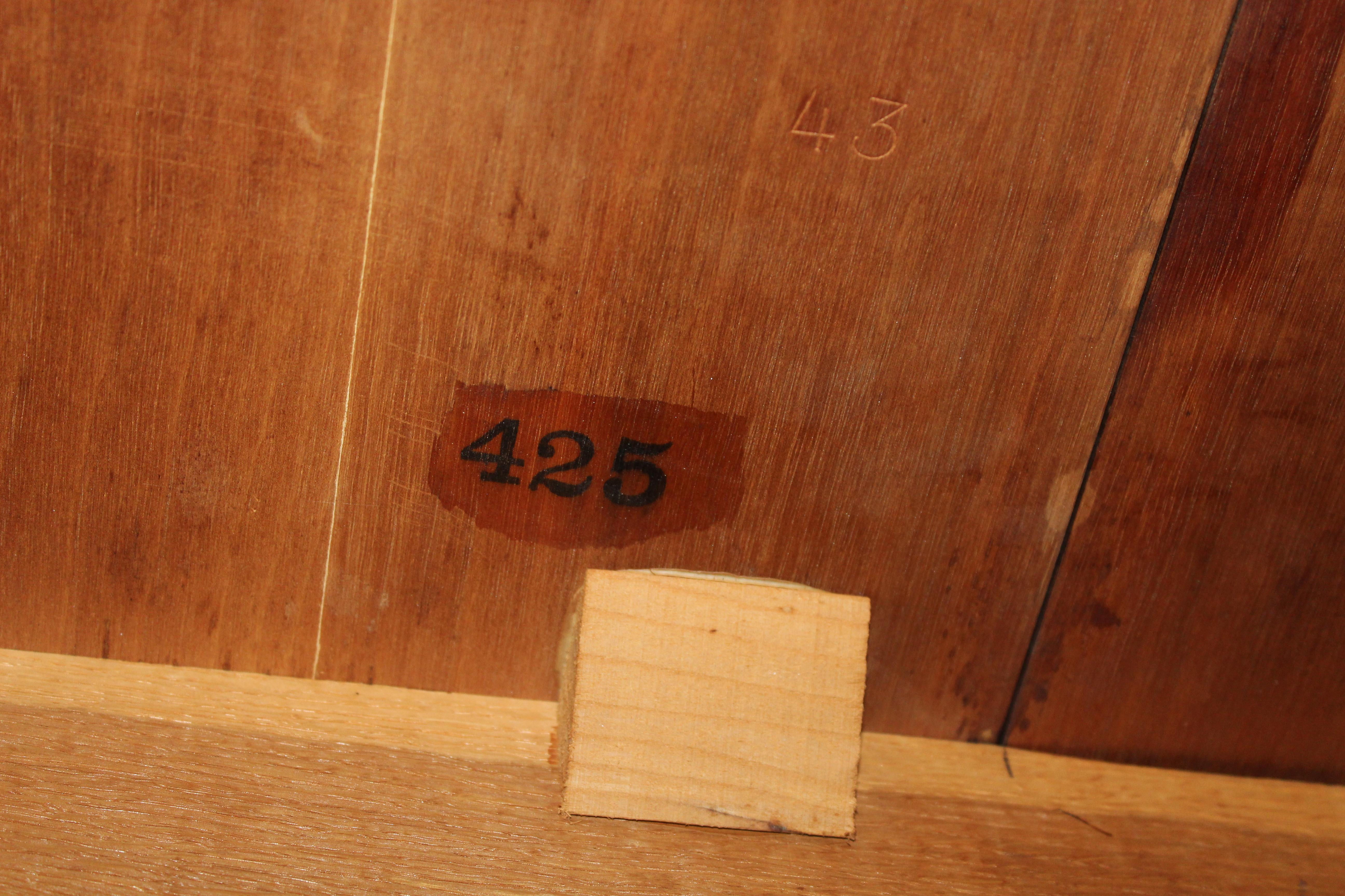 Paul McCobb for Calvin Extendable Walnut Dining Table For Sale 13