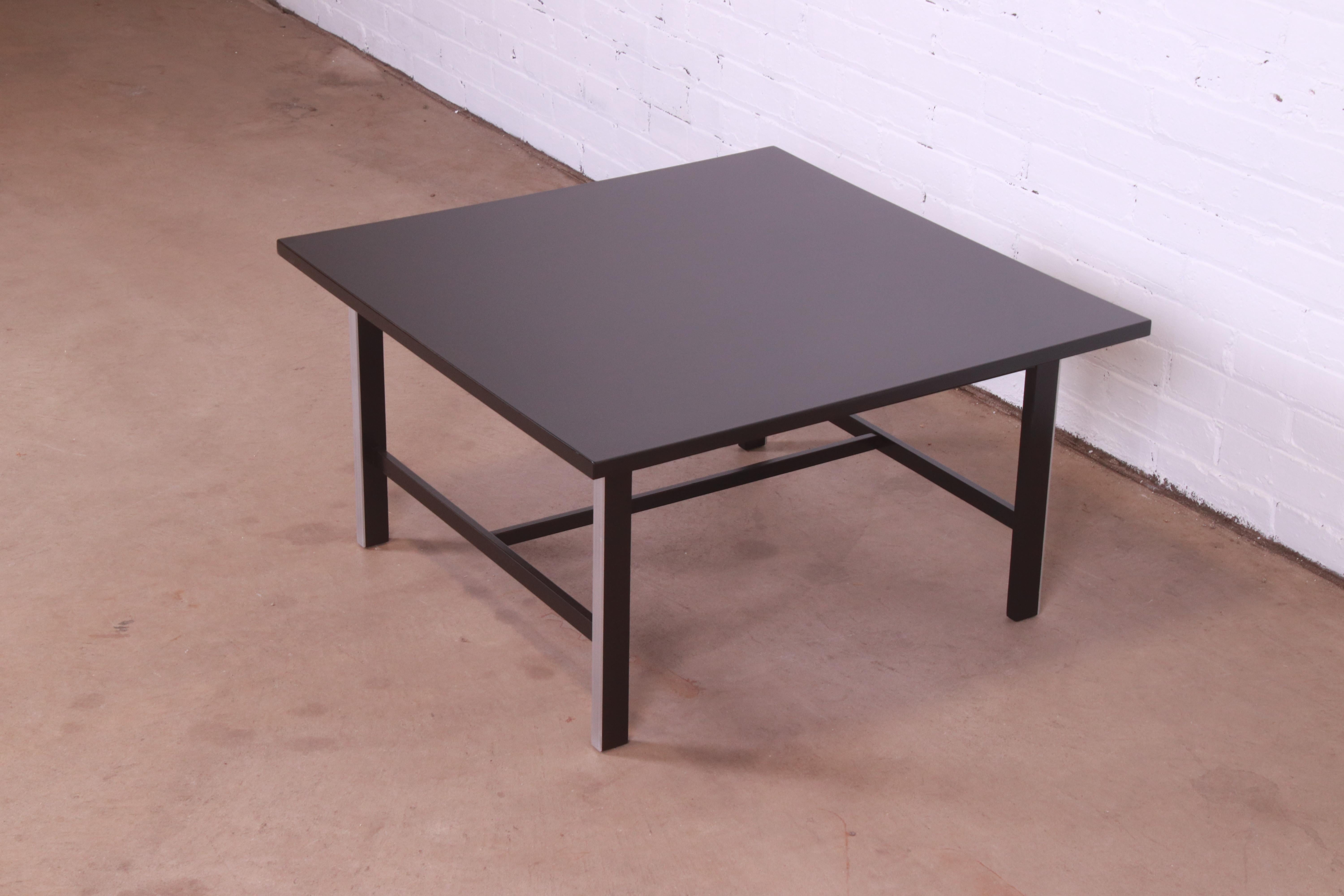 A sleek and stylish mid-century modern coffee or cocktail table

By Paul McCobb for Calvin Furniture, 