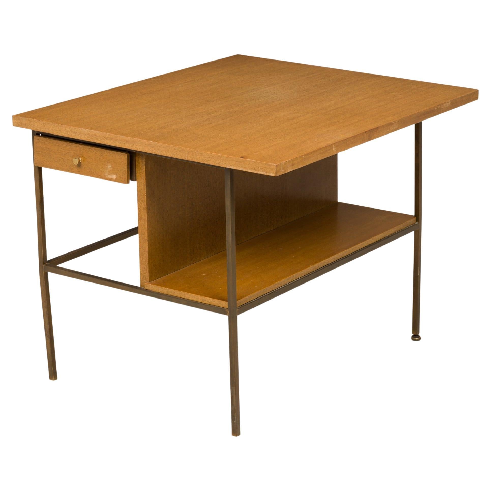 Table d'appoint en laiton et bois Paul McCobb pour Calvin Furniture Company en vente