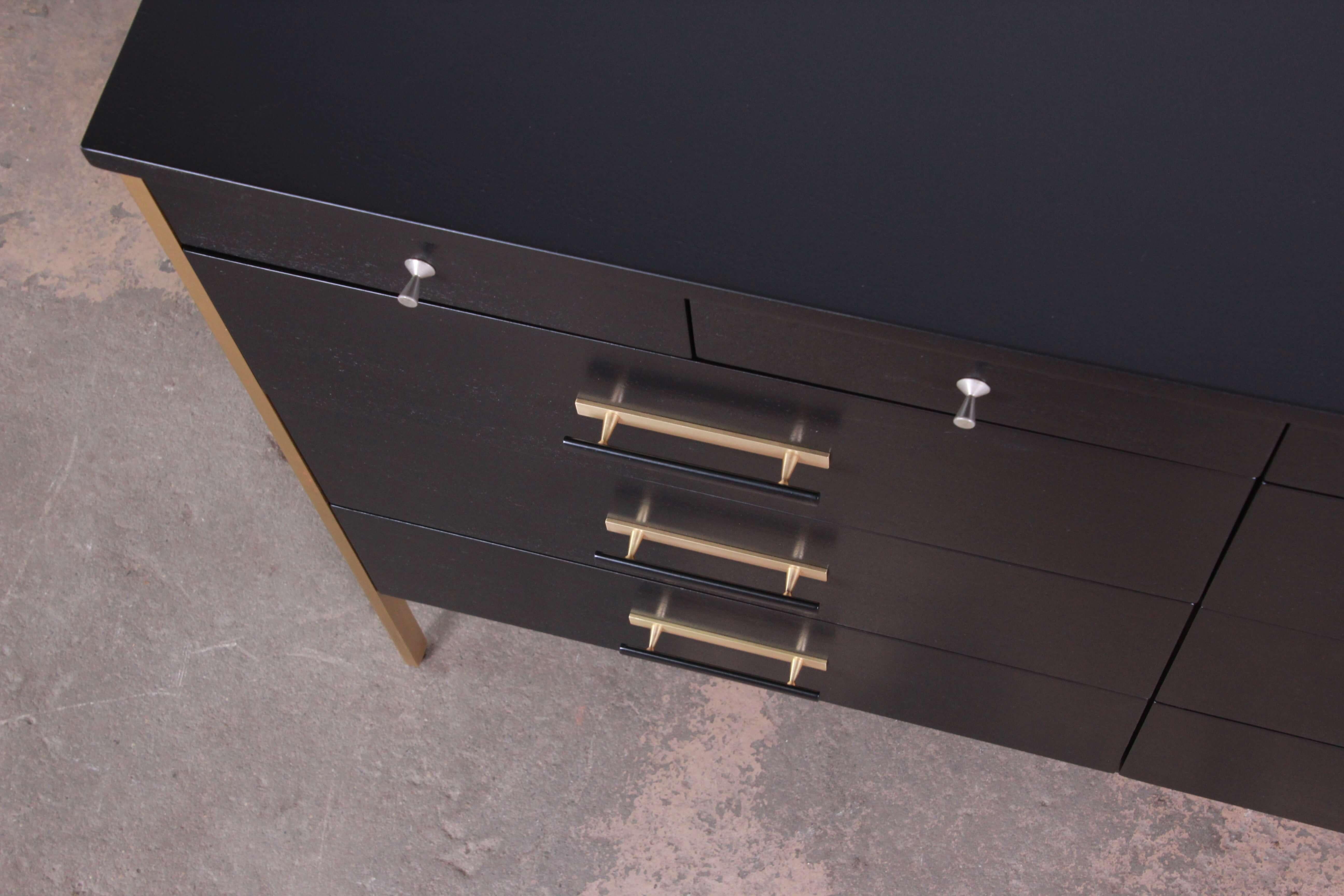 Paul McCobb for Directional 6000 Series Ebonized Dresser Chest, Newly Refinished (Messing)