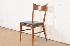 Paul McCobb para Calvin Furniture Silla de comedor moderna de mediados de siglo en nogal esculpido