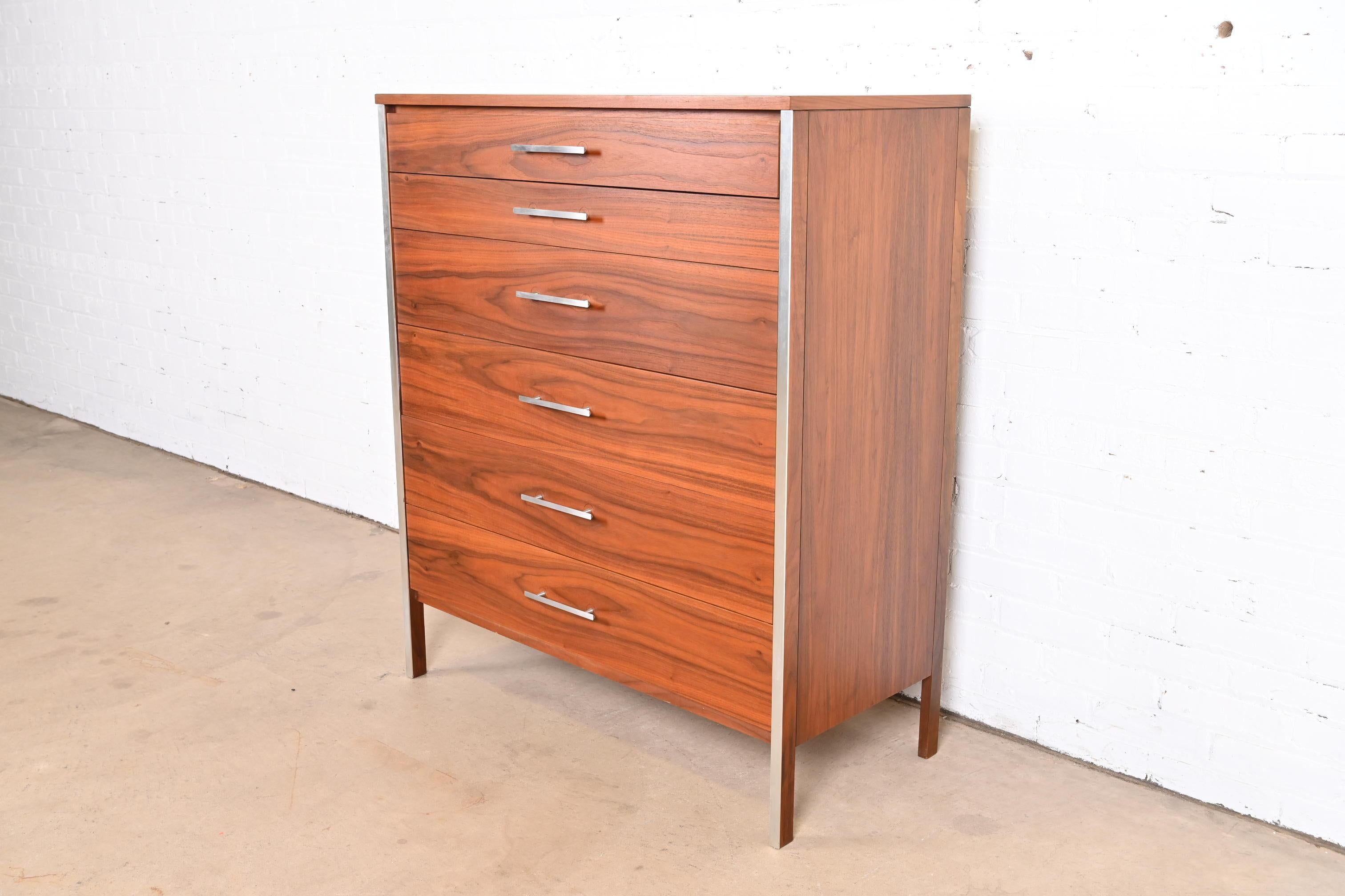 Paul McCobb for Calvin Furniture Mid-Century Modern Walnut Highboy Dresser In Good Condition In South Bend, IN