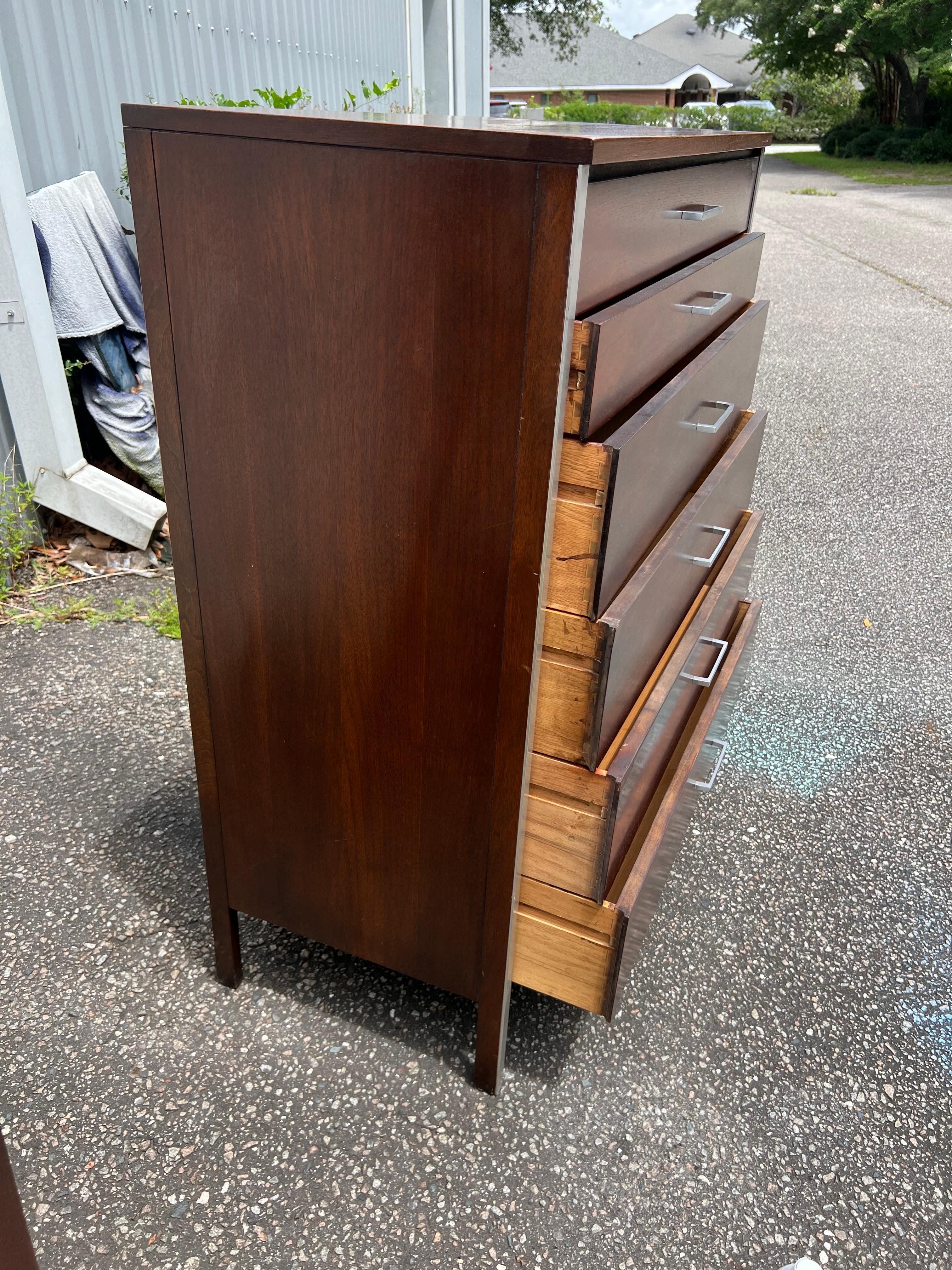 Paul McCobb per Calvin Highboy Dresser in vendita 6
