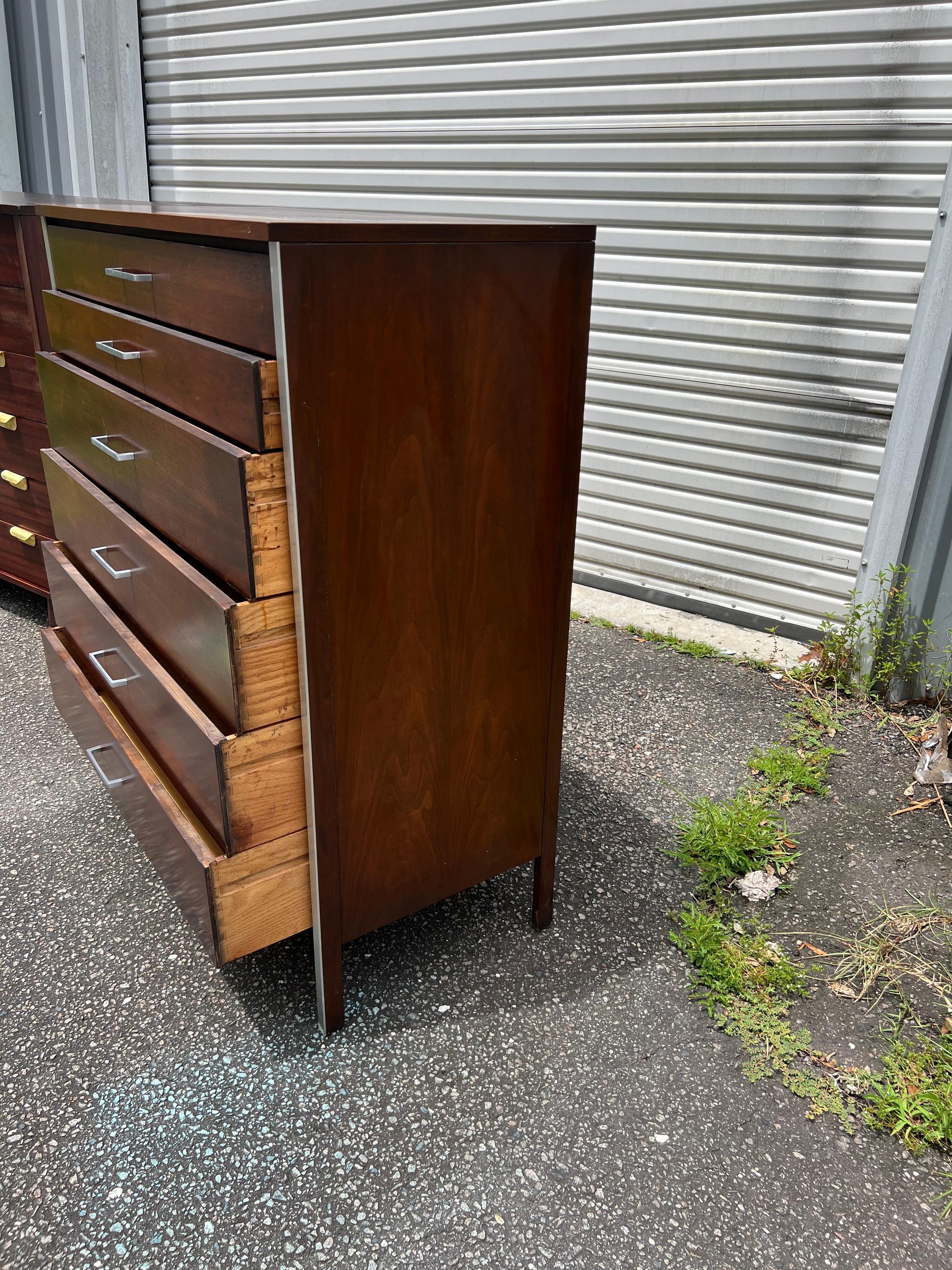 Paul McCobb per Calvin Highboy Dresser in vendita 7