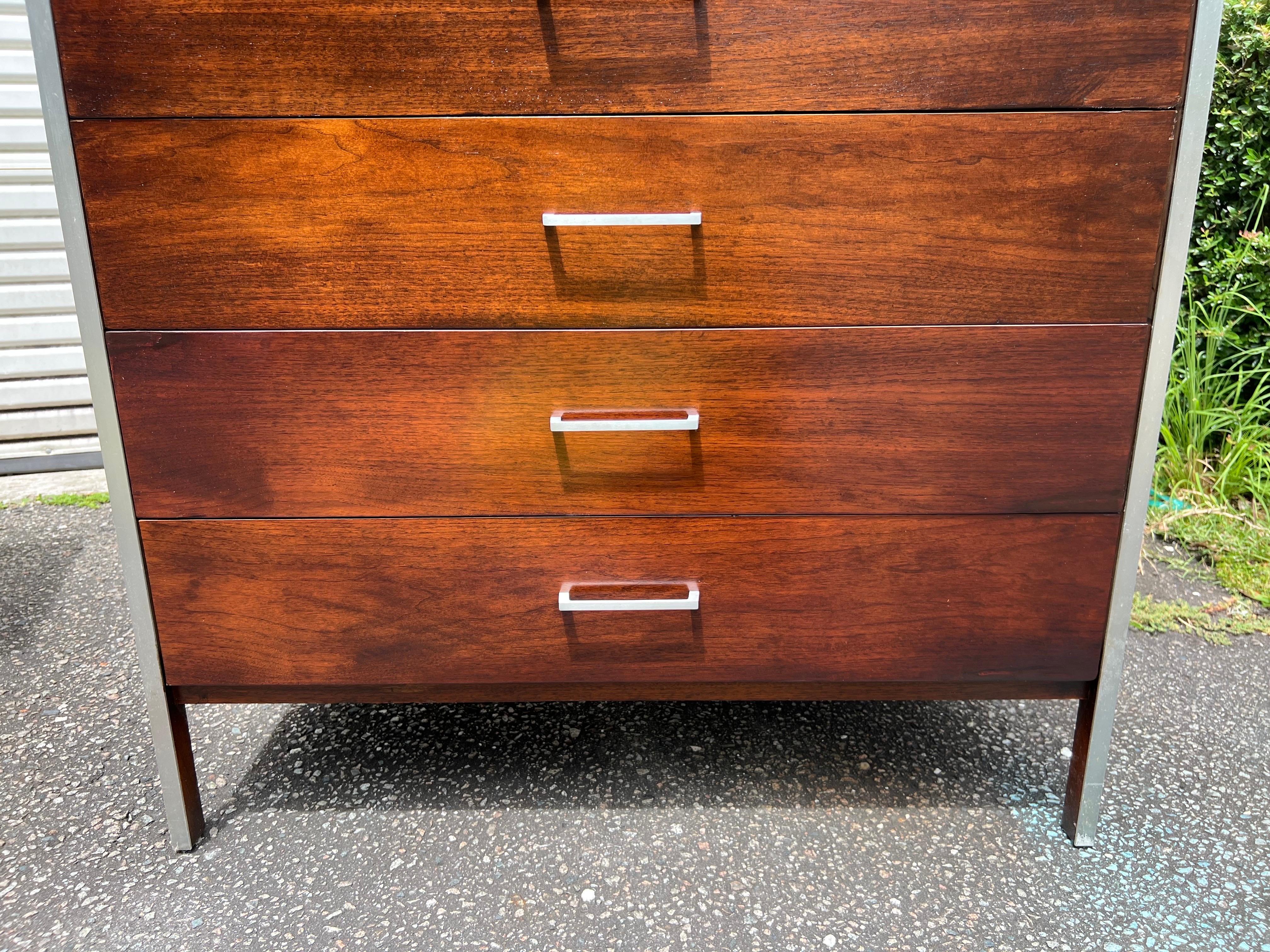Alluminio Paul McCobb per Calvin Highboy Dresser in vendita