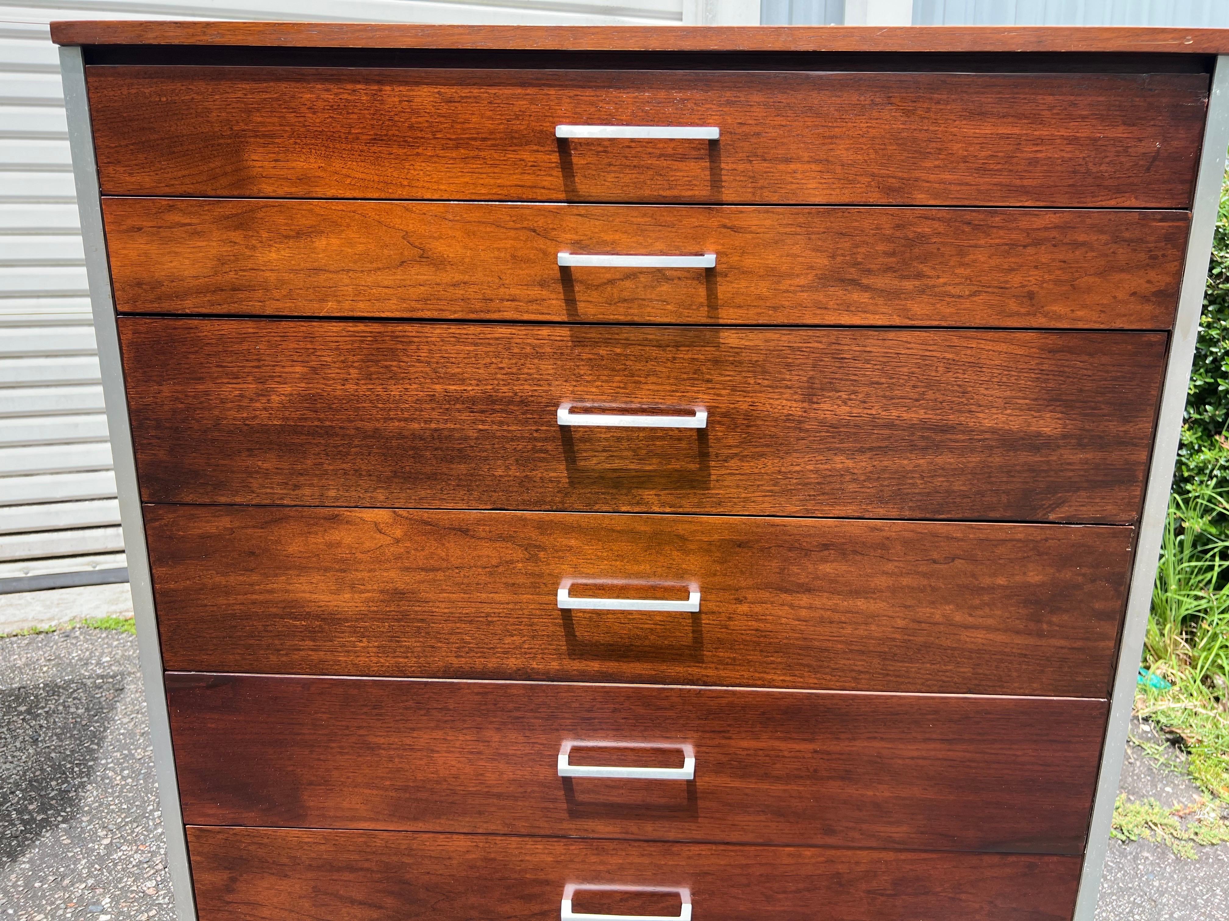 Paul McCobb per Calvin Highboy Dresser in vendita 1