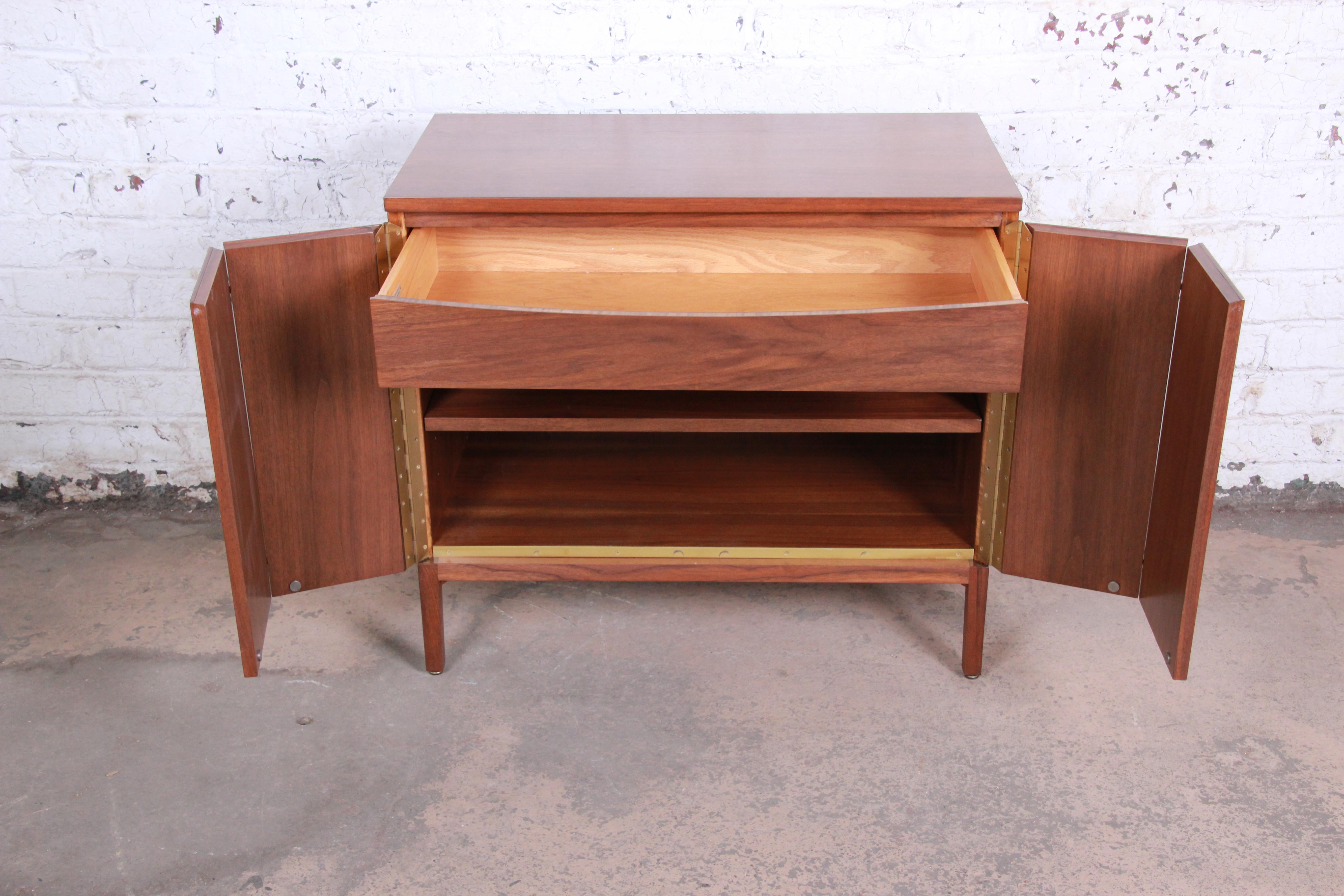 Mid-20th Century Paul McCobb for Calvin Irwin Collection Mahogany Sideboard or Bar Cabinet