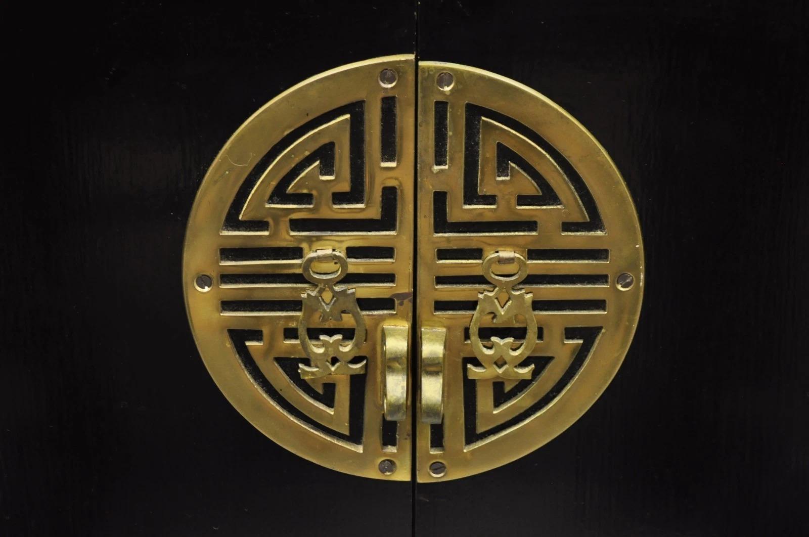 XX secolo Paul McCobb per Calvin Irwin Credenza con piano in travertino e mogano nero in vendita