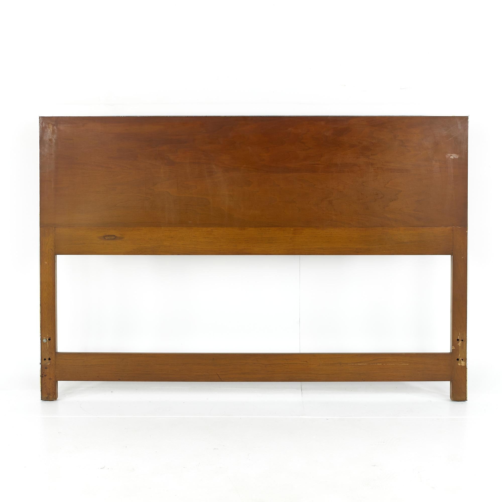 Mid-Century Modern Paul McCobb for Calvin Linear Mid Century Walnut and Stainless Steel Full Headbo For Sale