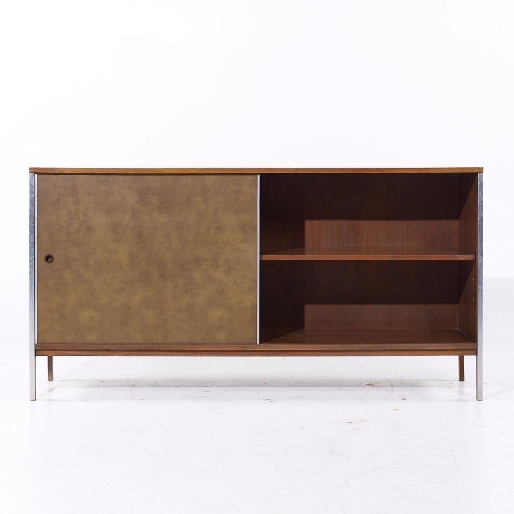 Paul McCobb for Calvin Linear Mid Century Walnut Credenza For Sale 1
