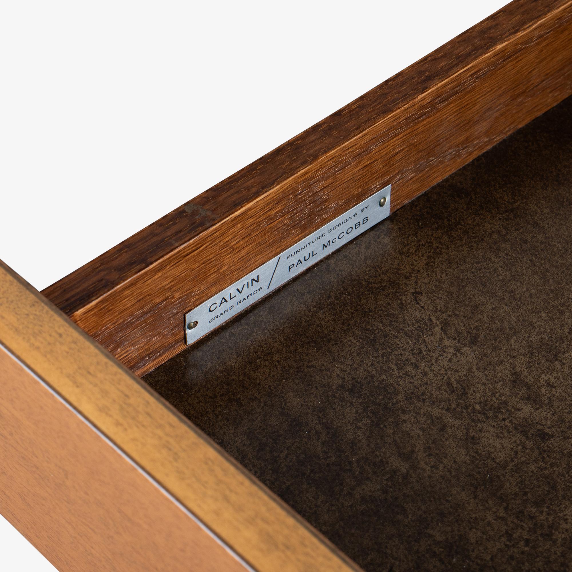 Paul McCobb for Calvin Mahogany Nightstand End Tables, Pair For Sale 6