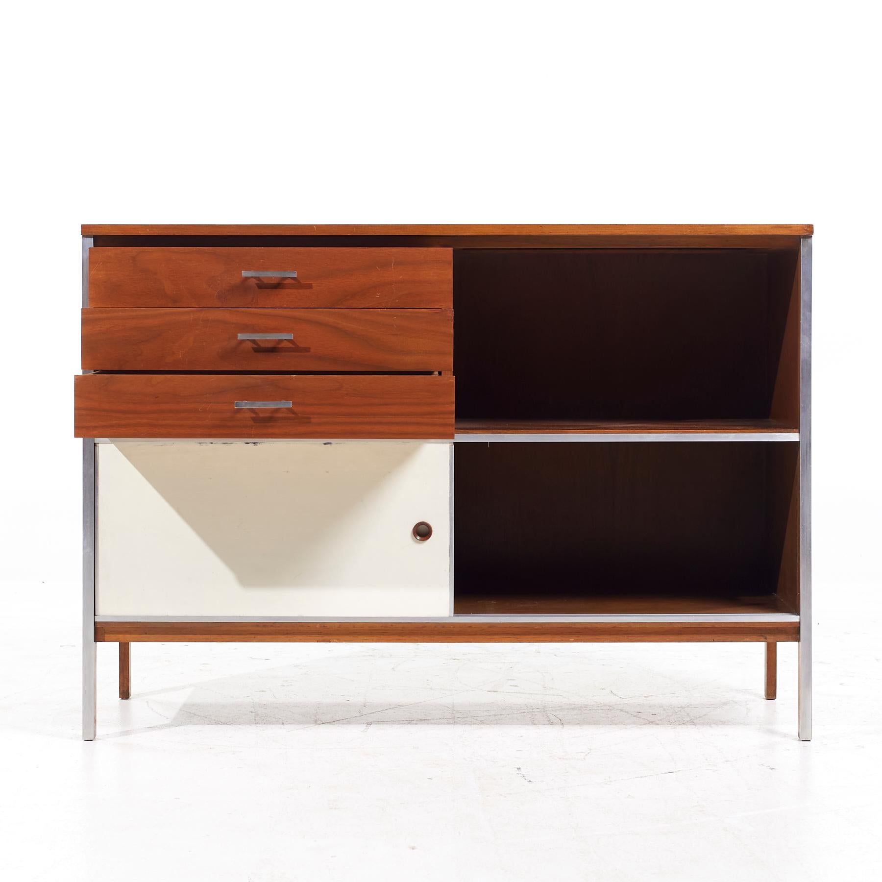Paul McCobb for Calvin MCM Walnut and Stainless Steel Sliding Door Credenza For Sale 1