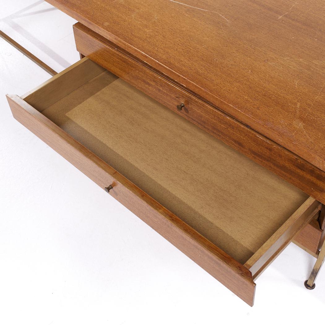 Paul McCobb pour Calvin Table basse du milieu du siècle en acajou blanchi et laiton en vente 1