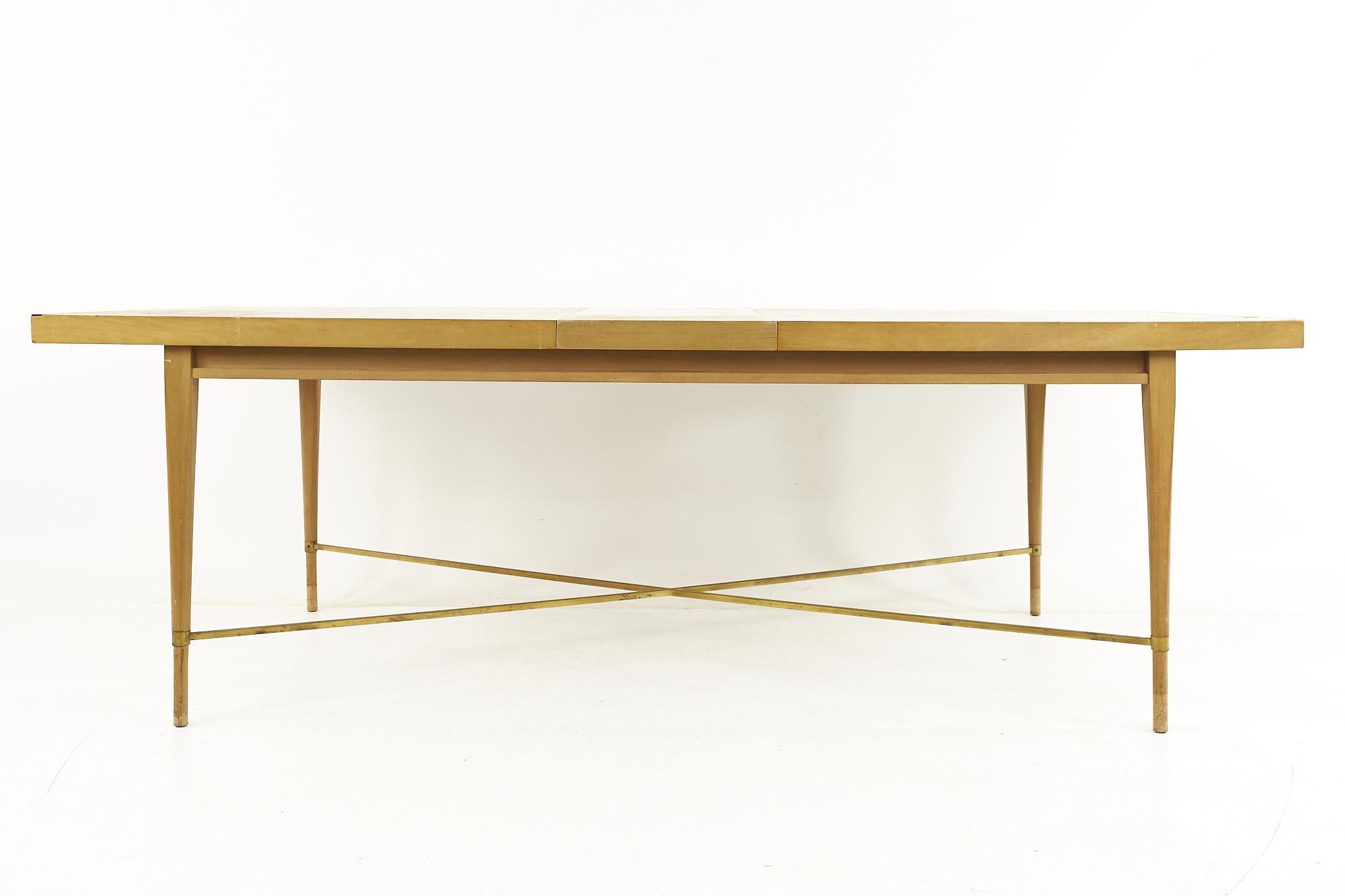 Fin du 20e siècle Paul McCobb table de salle à manger mi-siècle en laiton à base en forme de X pour Calvin en vente
