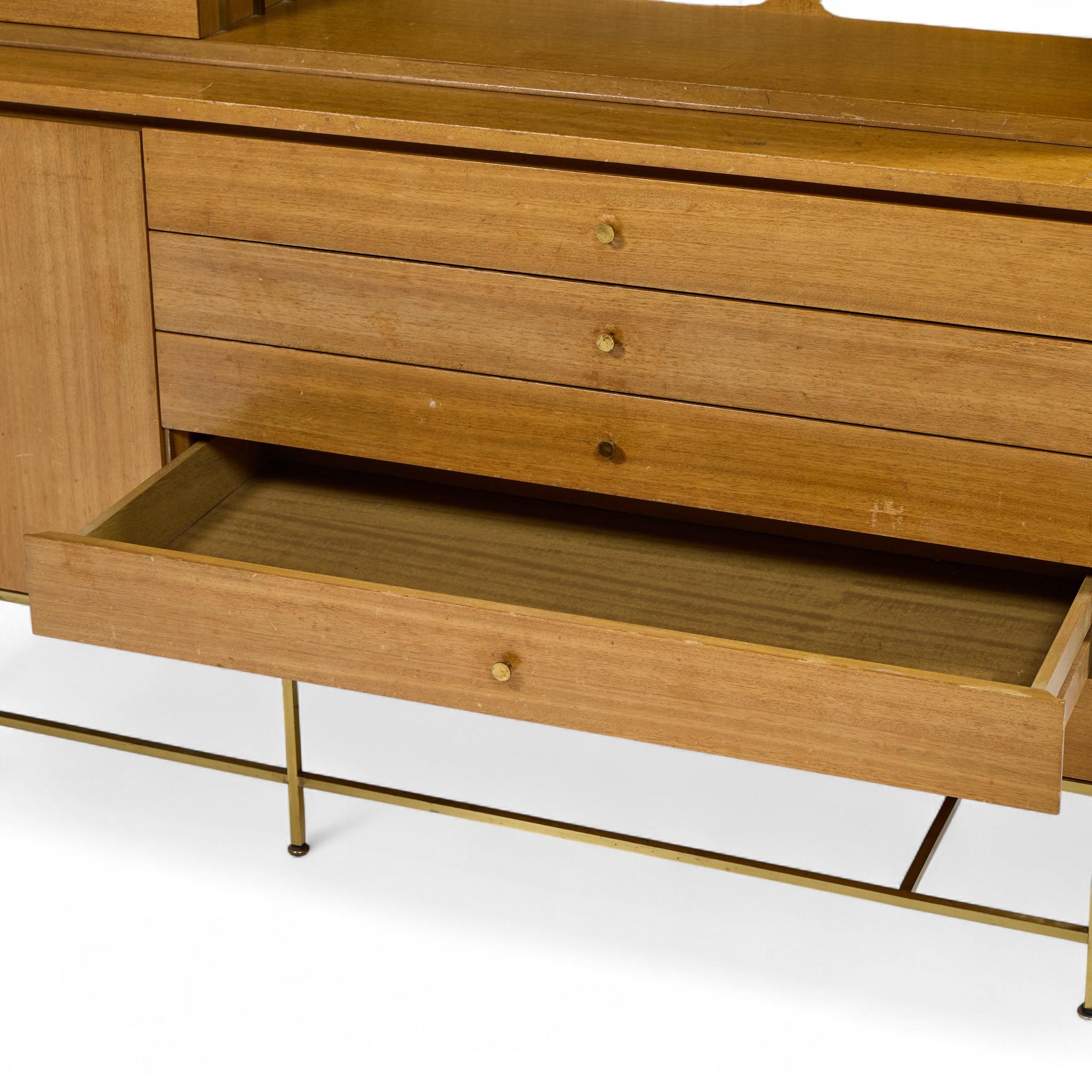 Paul McCobb for Calvin Mid Century Buffet and Hutch For Sale 8