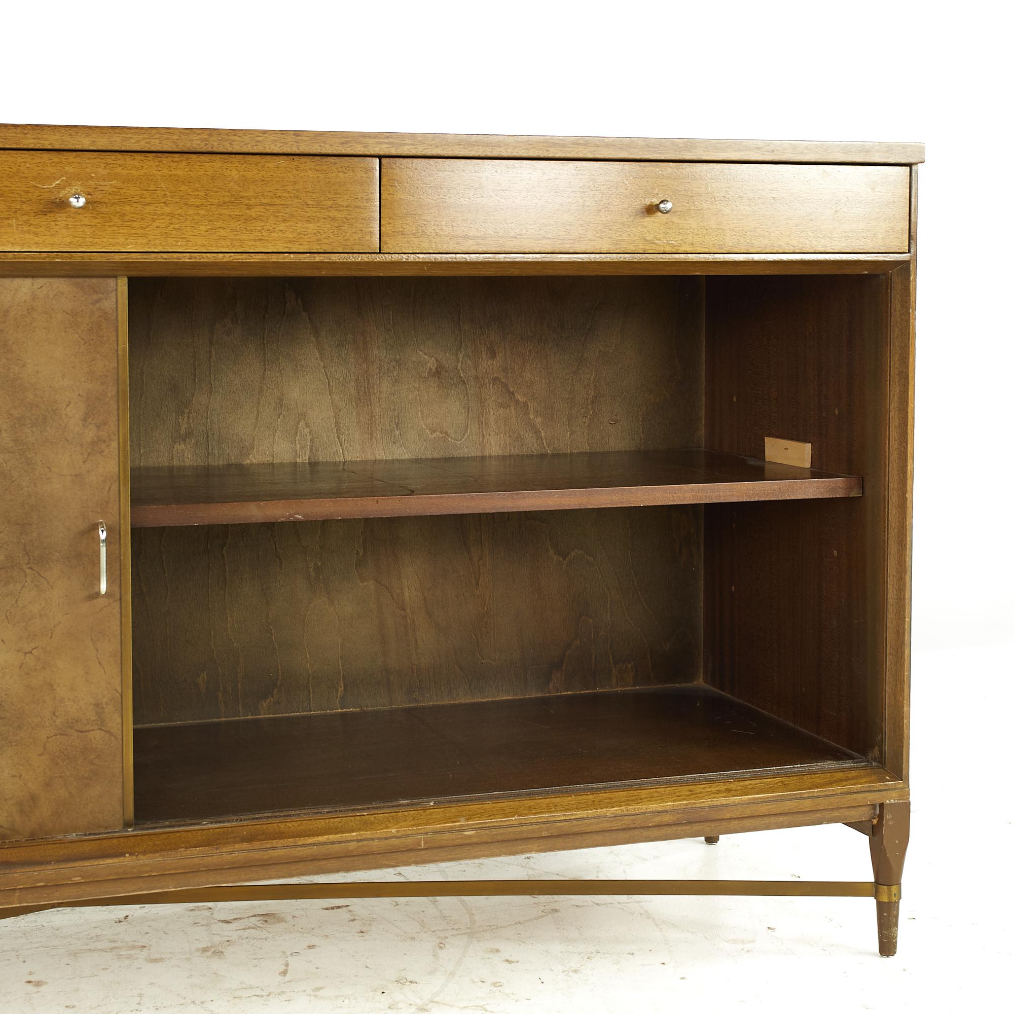 Paul McCobb for Calvin Midcentury Mahogany and Brass Credenza For Sale 4