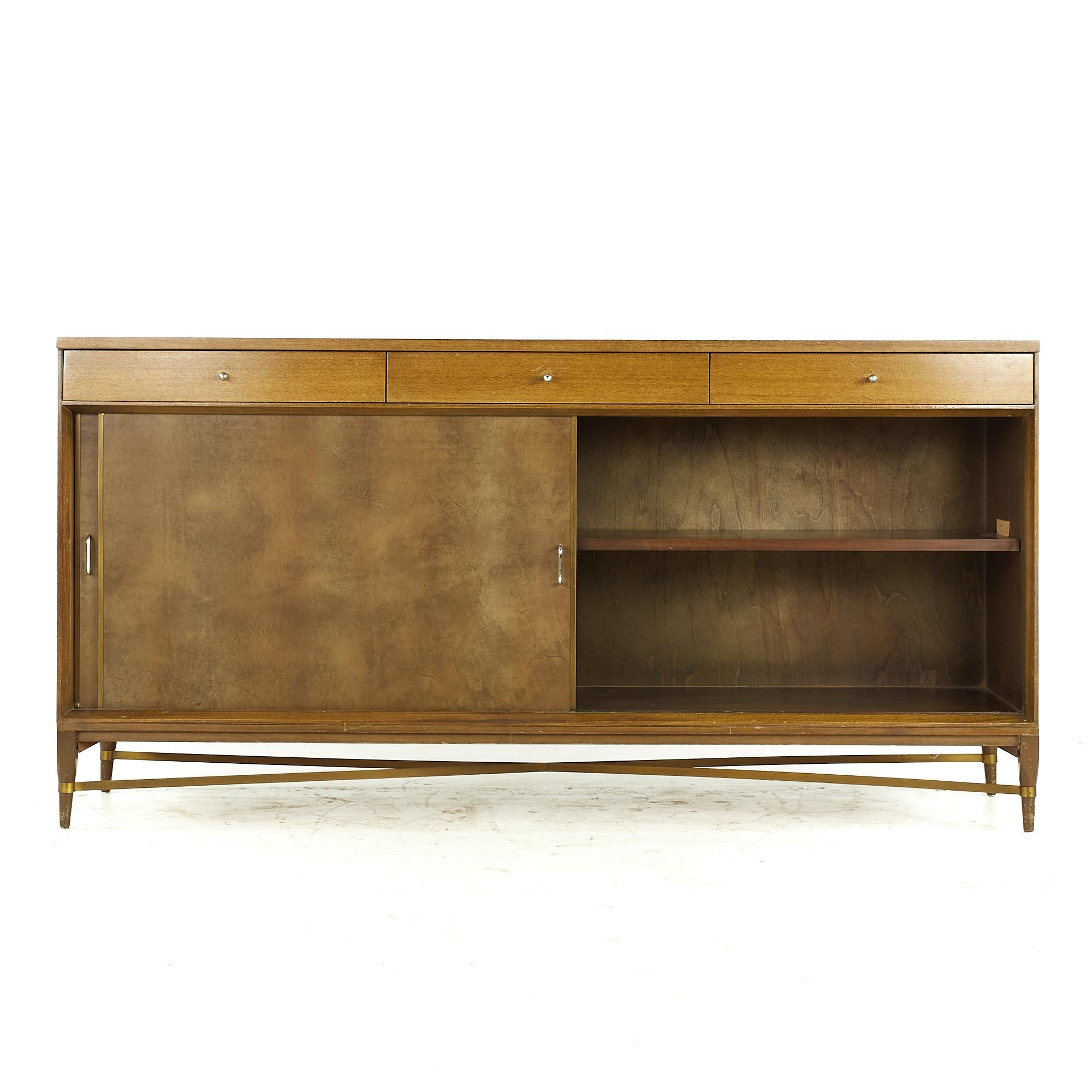 Paul McCobb for Calvin Midcentury Mahogany and Brass Credenza For Sale 3