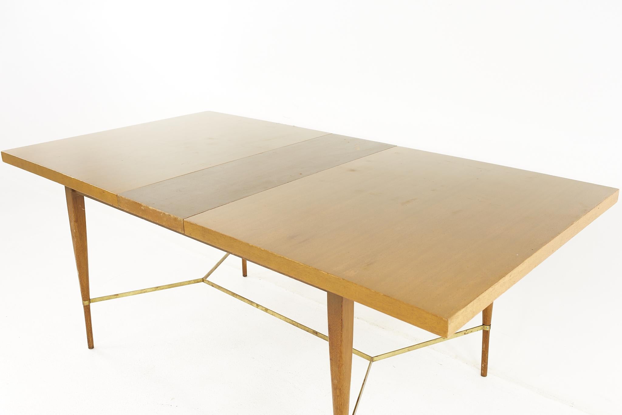 Paul McCobb for Calvin Mid Century Mahogany and Brass Expanding Dining Table For Sale 2
