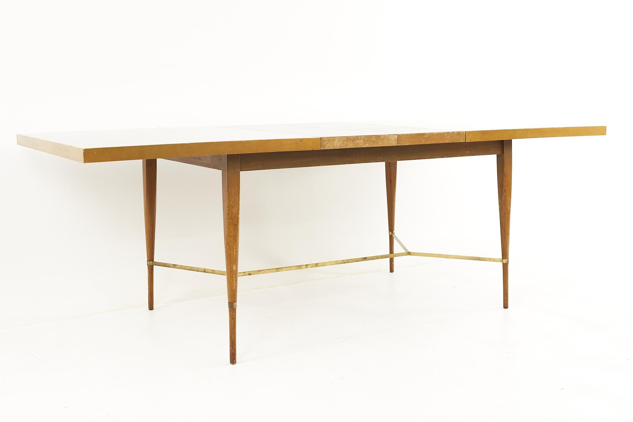 Paul McCobb for Calvin Mid Century Mahogany and Brass Expanding Dining Table For Sale 3