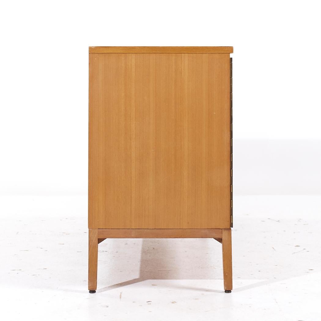 Americano Paul McCobb per Calvin Credenza in mogano del Medioevo in vendita