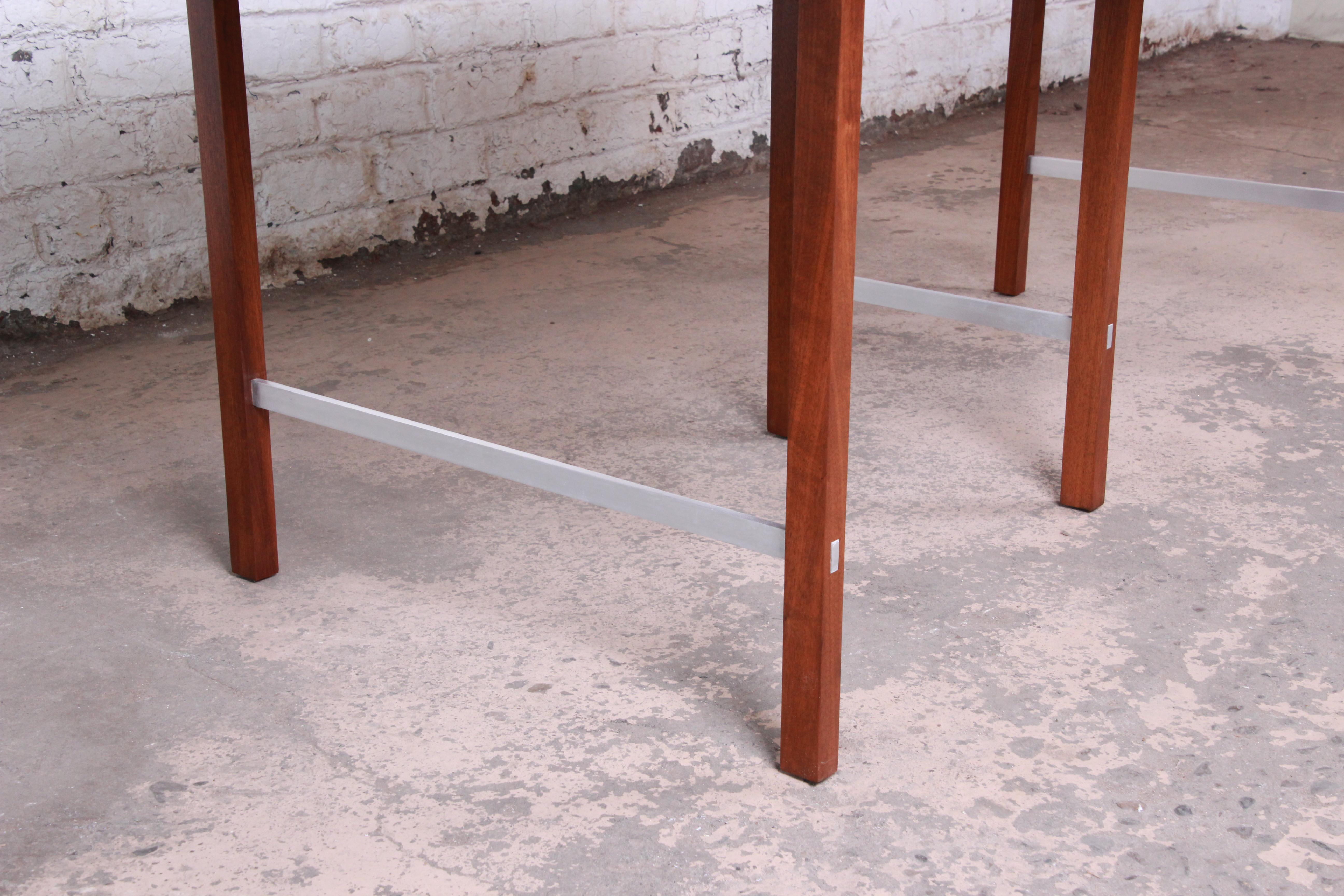 Mid-20th Century Paul McCobb for Calvin Mid-Century Modern Walnut Dining Table, Newly Restored For Sale