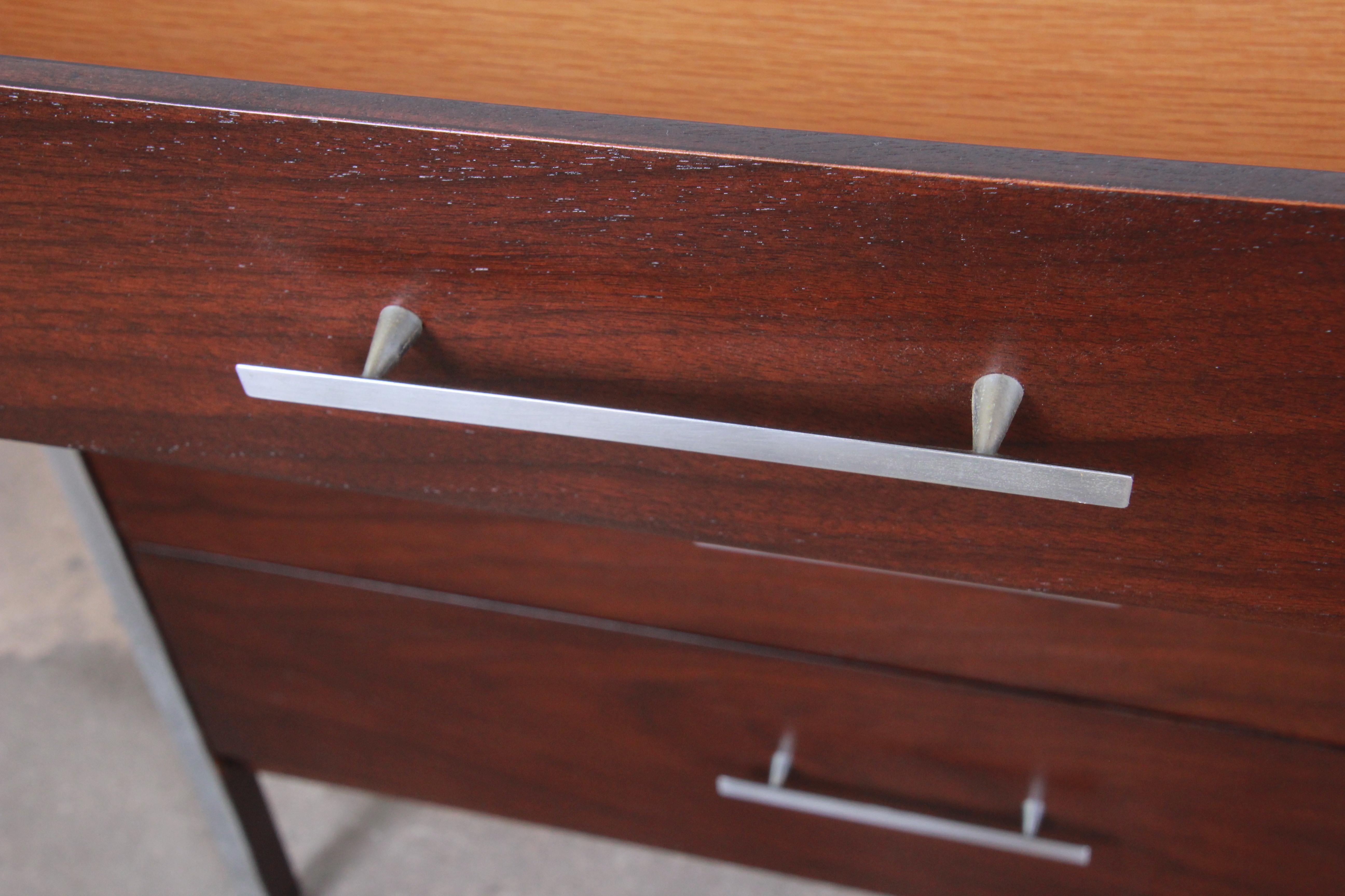 Paul McCobb for Calvin Mid-Century Modern Walnut Dresser or Credenza, Refinished For Sale 2