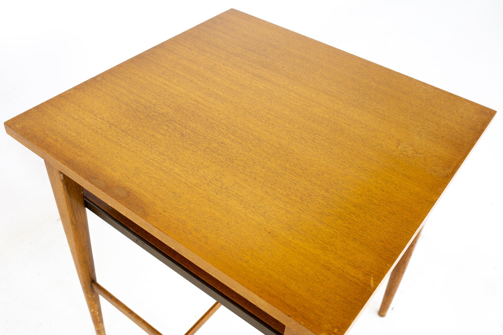 Paul McCobb paire de tables d'appoint mi-siècle modernes pour Calvin en vente 4