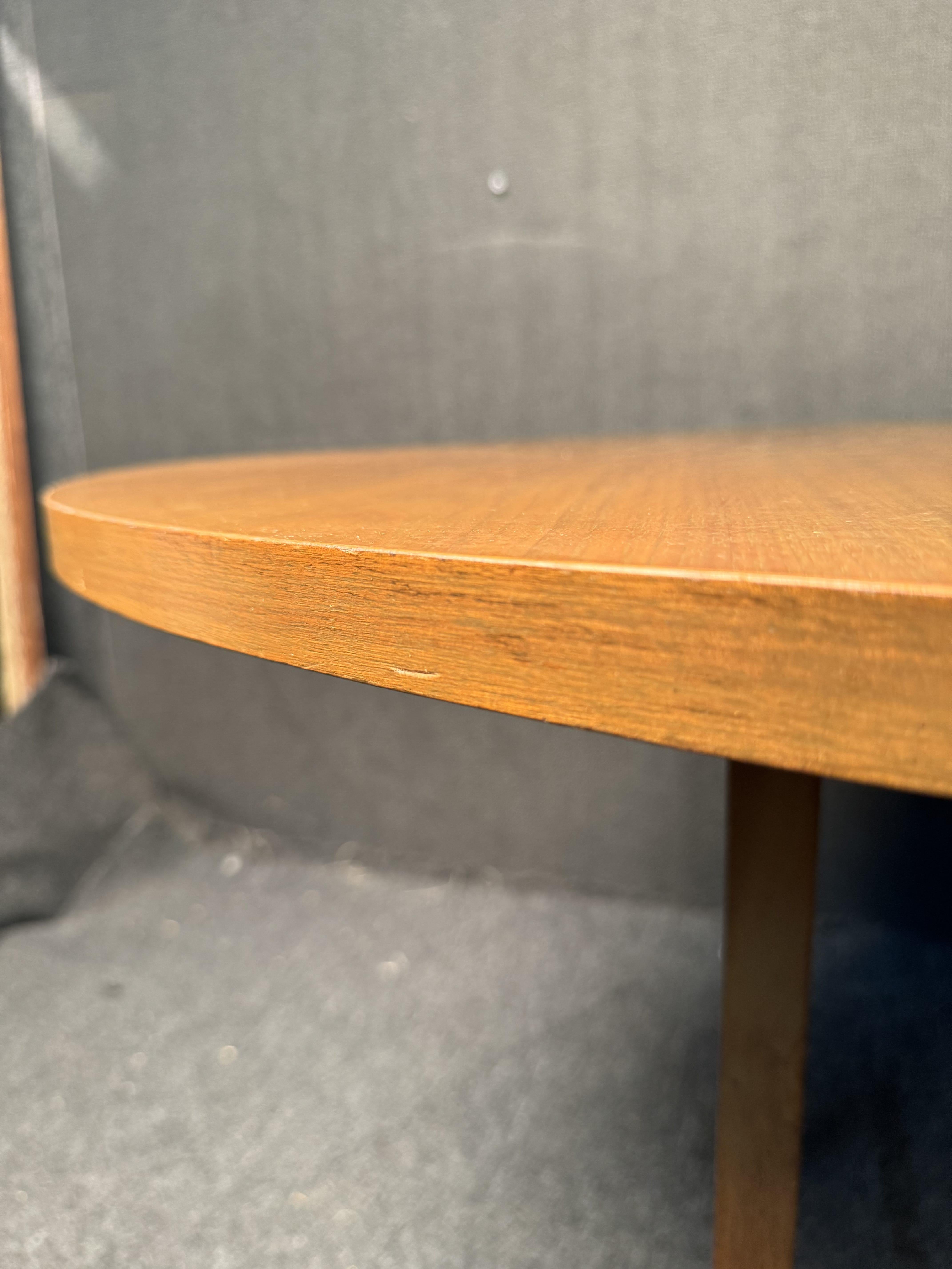 Paul McCobb pour Calvin Table de salle à manger en noyer du milieu du siècle dernier en vente 10