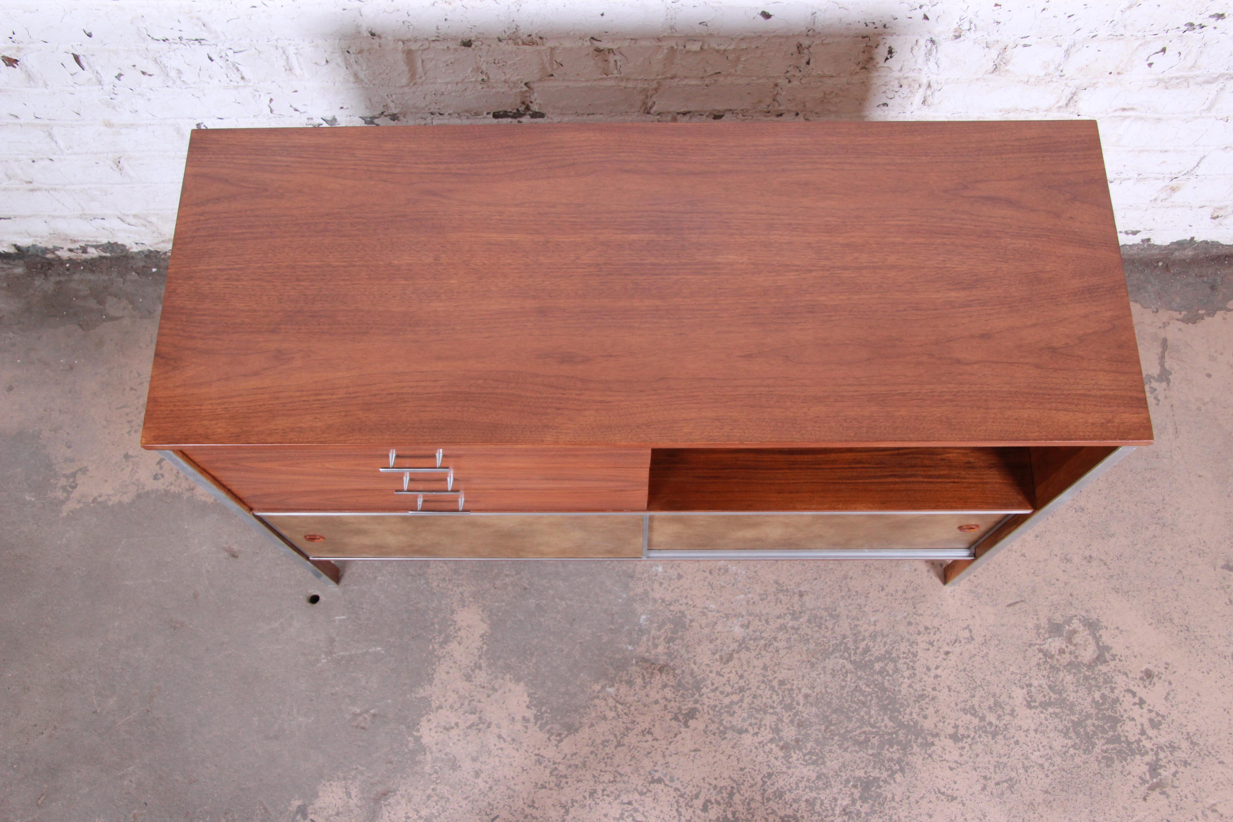 Mid-20th Century Paul McCobb for Calvin Midcentury Walnut Sliding Door Credenza, Refinished	 For Sale