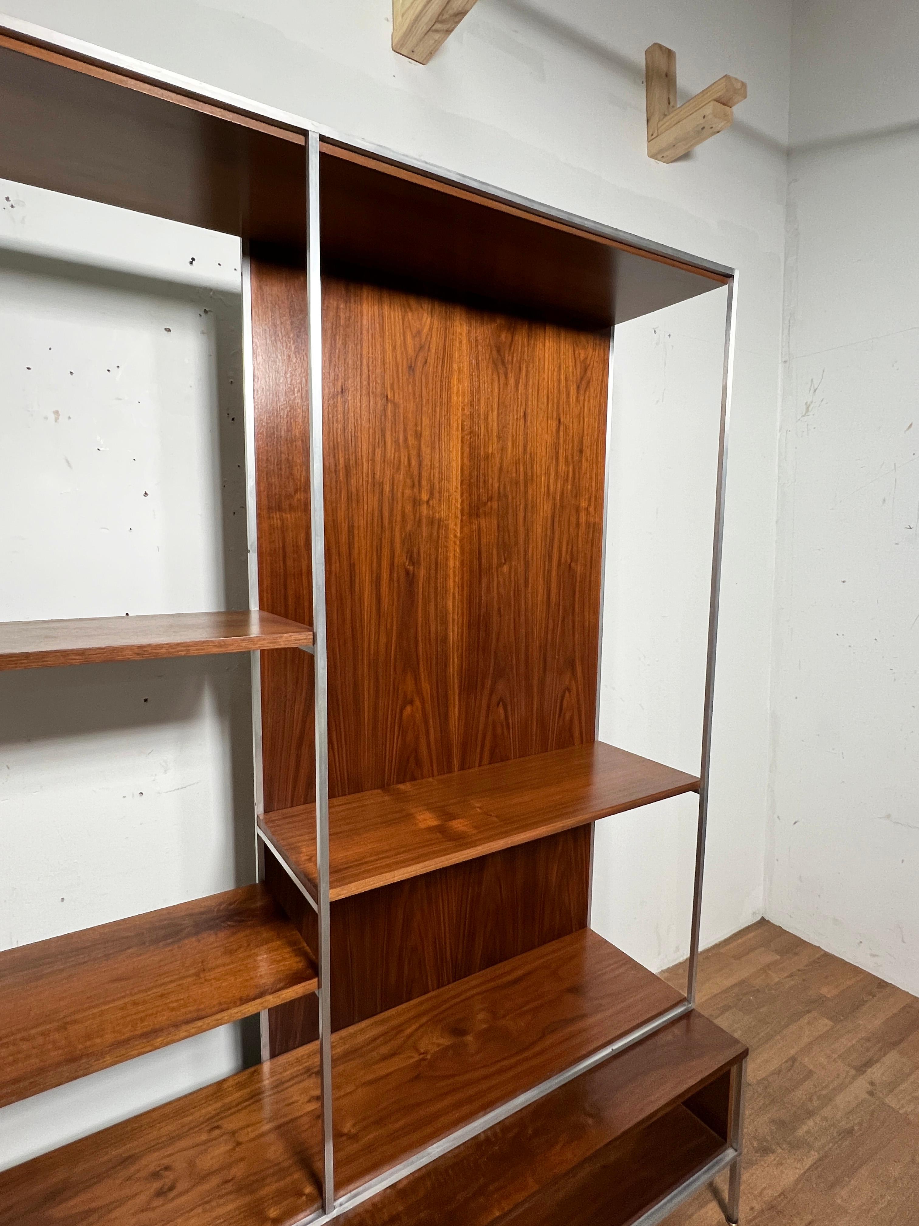 Américain Paul McCobb pour Calvin Etagere / Room Divider deux pièces Circa 1960s en vente