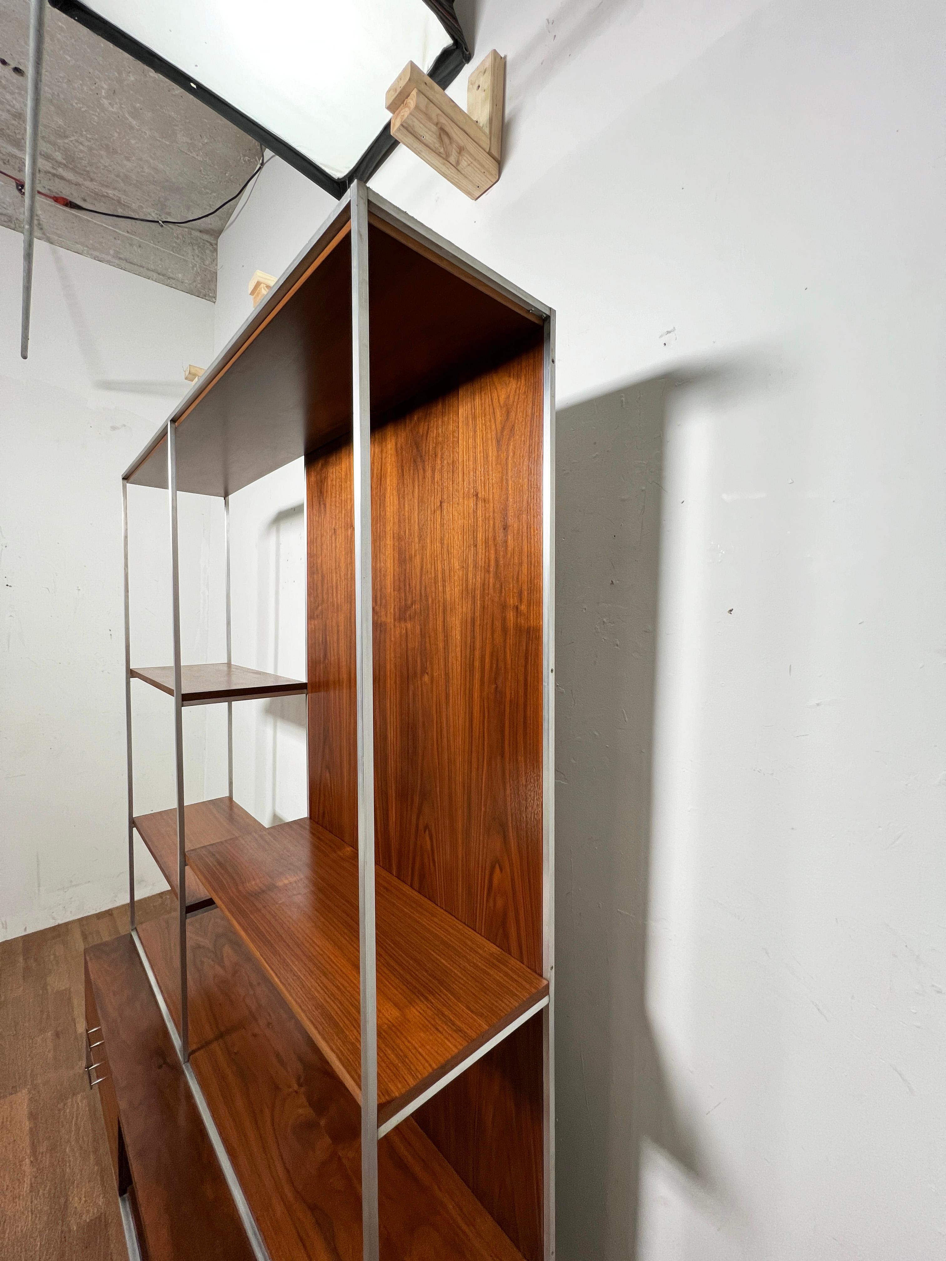Paul McCobb pour Calvin Etagere / Room Divider deux pièces Circa 1960s en vente 1