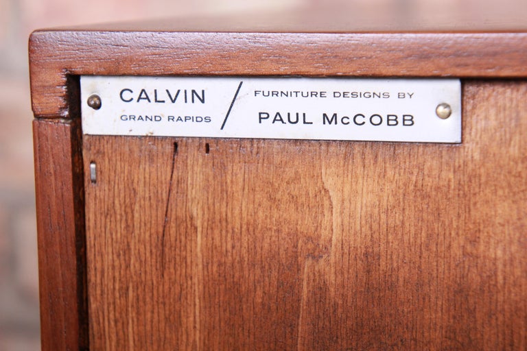 Paul McCobb for Calvin Walnut Bookcase on Hairpin Legs, Newly ...