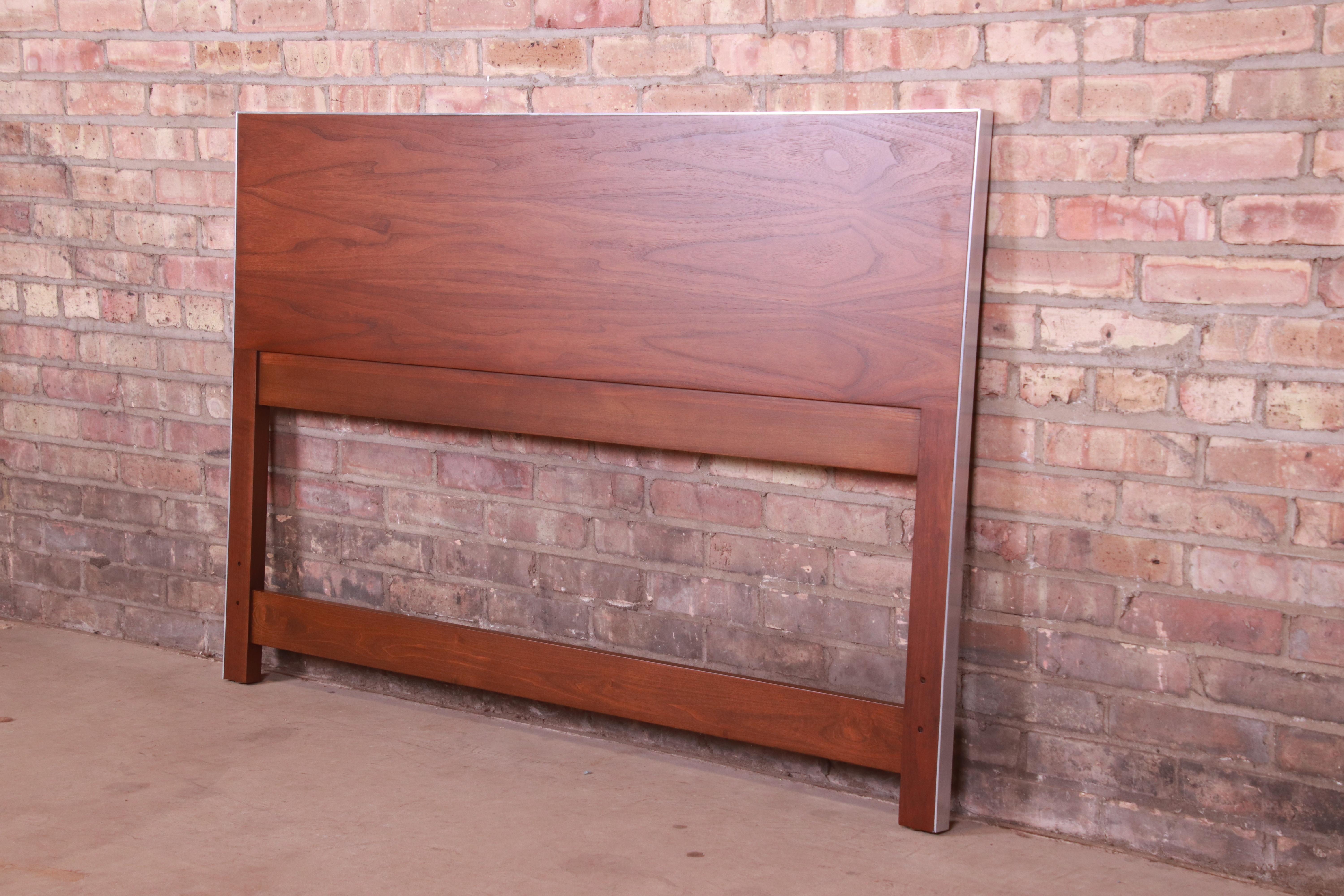 Paul McCobb for Calvin Walnut Full Size Headboard, Newly Refinished In Good Condition In South Bend, IN
