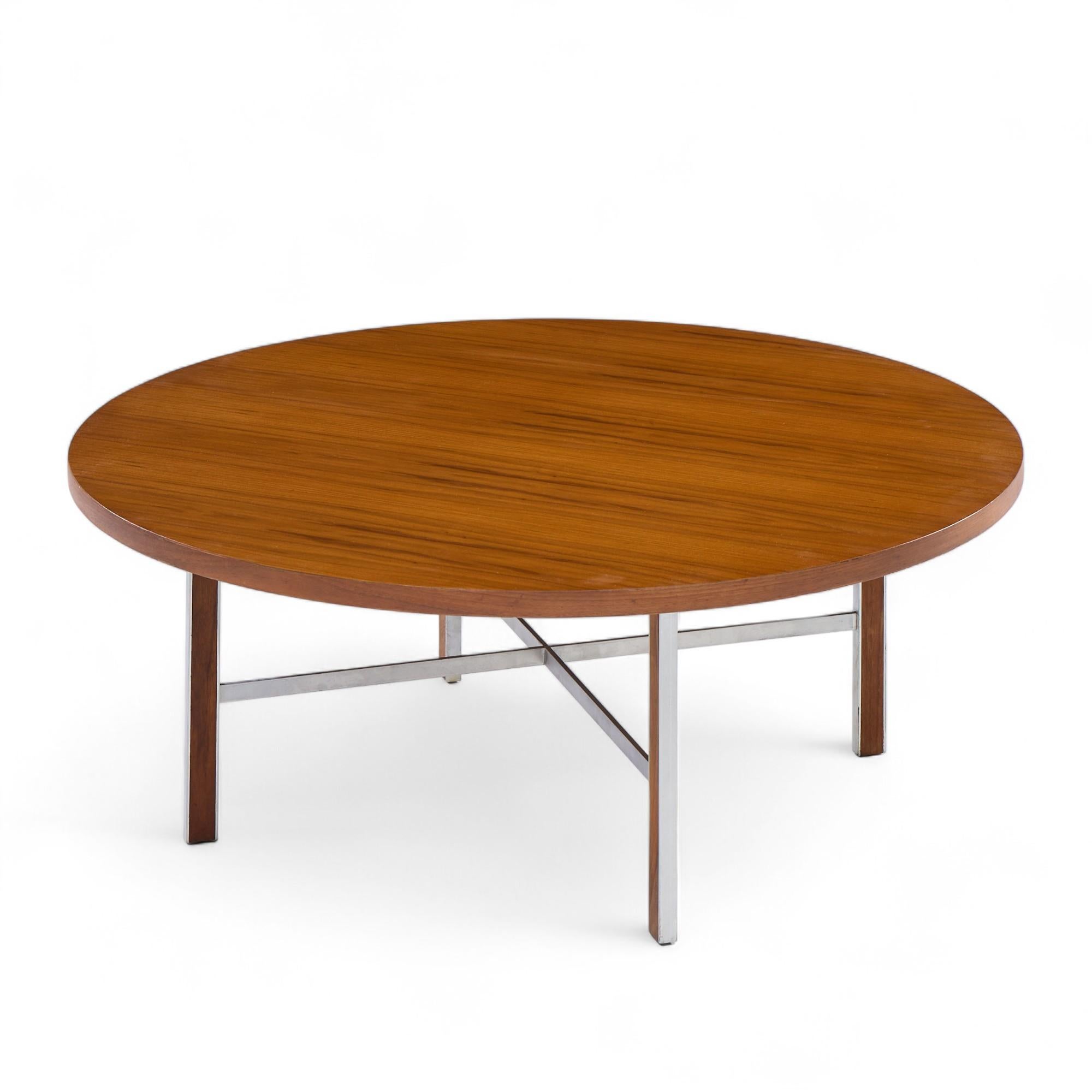 20th Century Paul McCobb for Delineator Mid Century Round Coffee Table For Sale