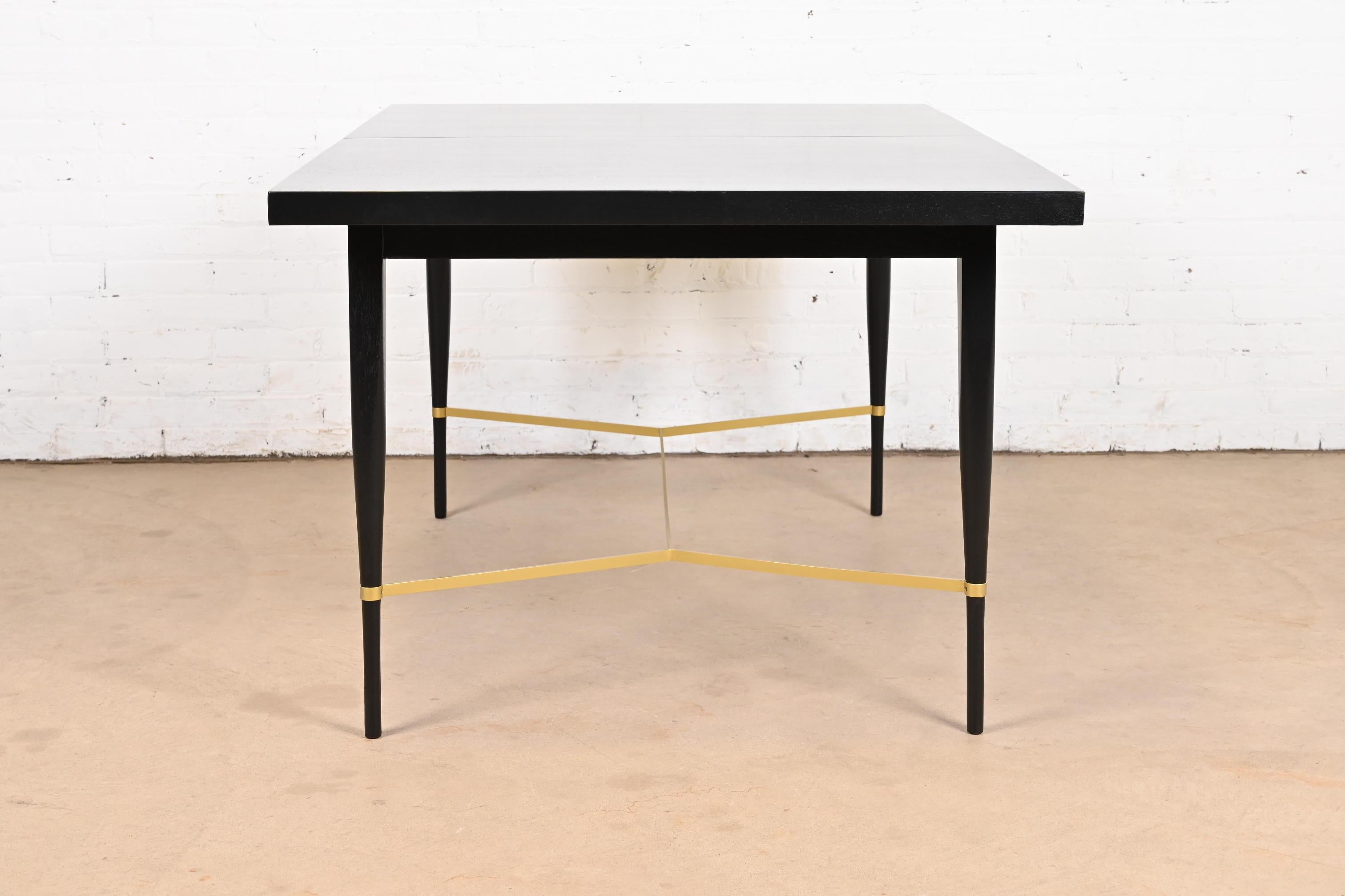 Paul McCobb pour Directional Table de salle à manger à rallonge en laque noire et laiton en vente 5