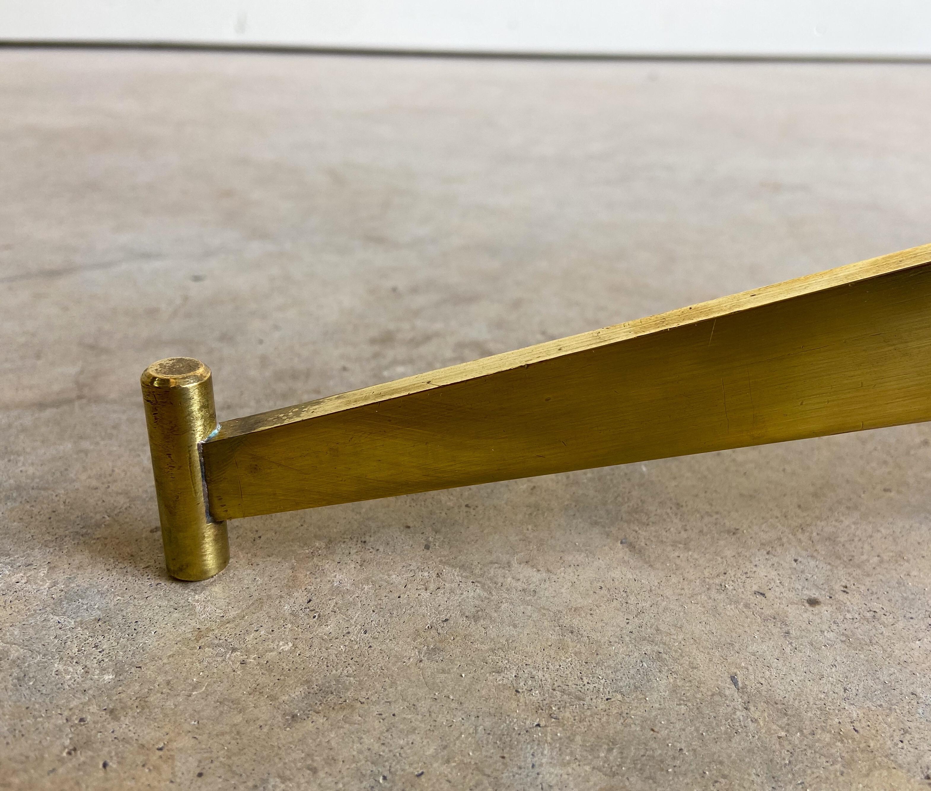 Paul McCobb for Directional Brass and Vitrolite Cigarette Table In Good Condition In Round Rock, TX