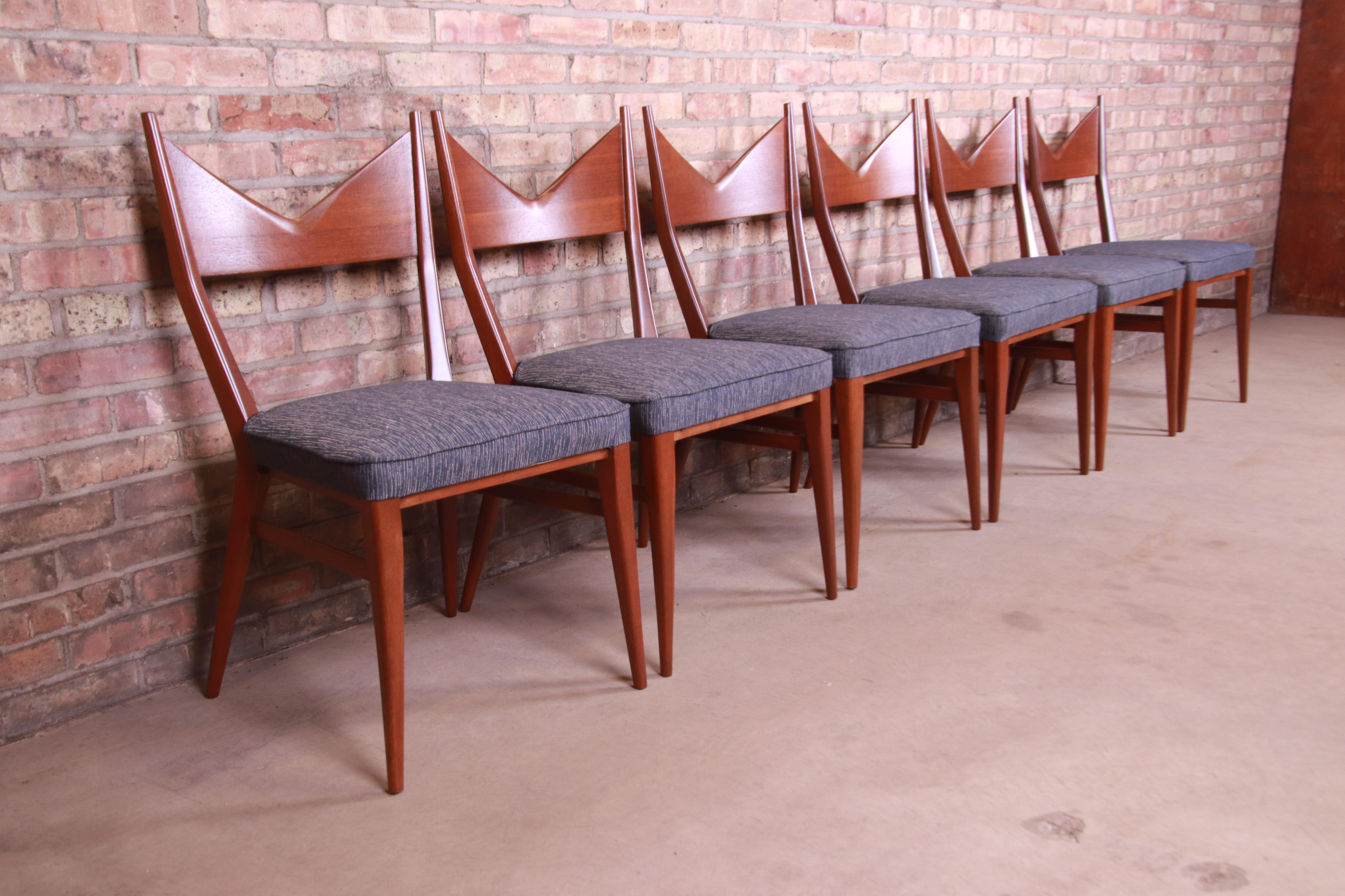 Mid-20th Century Paul McCobb for Directional Mahogany Bowtie Dining Chairs, Fully Restored For Sale