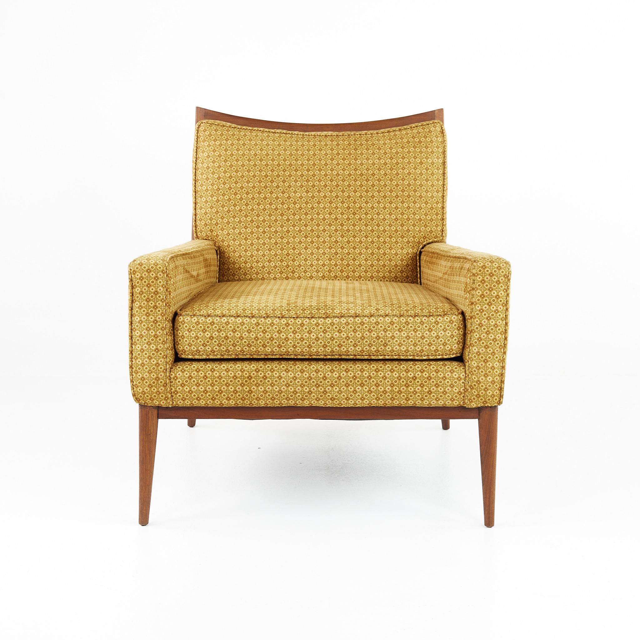 Paul McCobb for Directional mid century lounge chair

This chair measures: 29 wide x 29.5 deep x 32.5 inches high, with a seat height of 17.5 and arm height of 21.5 inches

Ready for new upholstery. This service is available for an additional