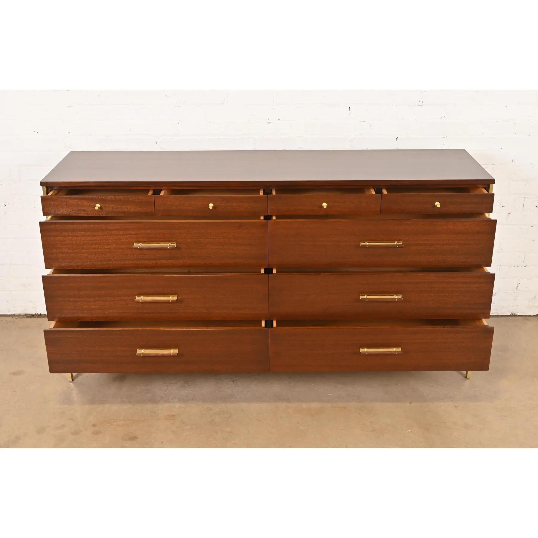 Paul McCobb für Directional Mid-Century Modern Zehn-Schubladen-Kommode, neu lackiert (Mitte des 20. Jahrhunderts) im Angebot