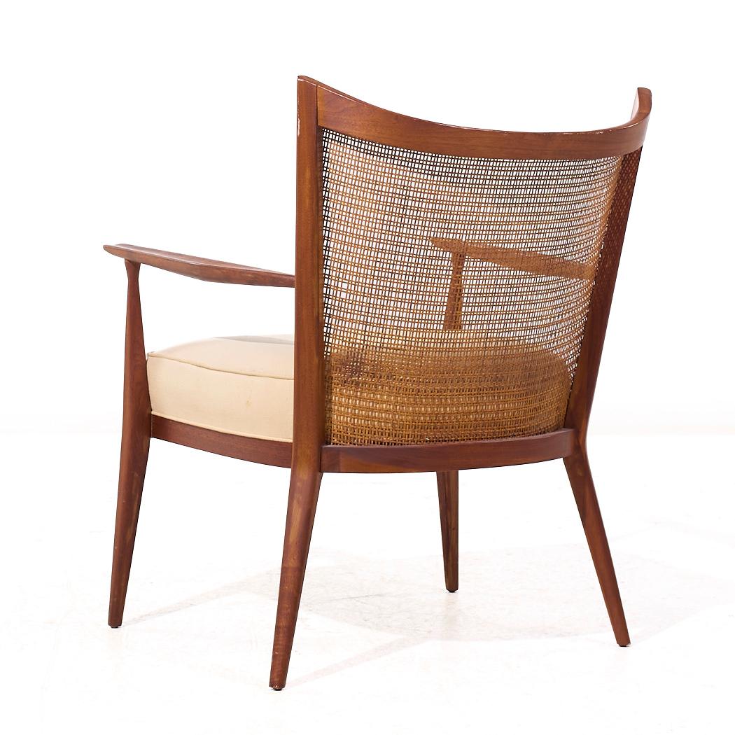 Fin du 20e siècle Paul McCobb pour Directional Chaise longue en noyer et rotin du milieu du siècle dernier en vente