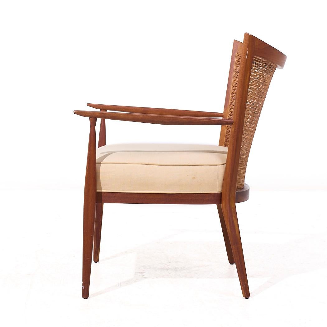Paul McCobb pour Directional Chaise longue en noyer et rotin du milieu du siècle dernier en vente 1