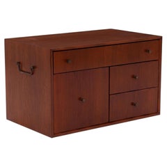 Paul McCobb para Directional Miniature Cabinet, hacia 1955